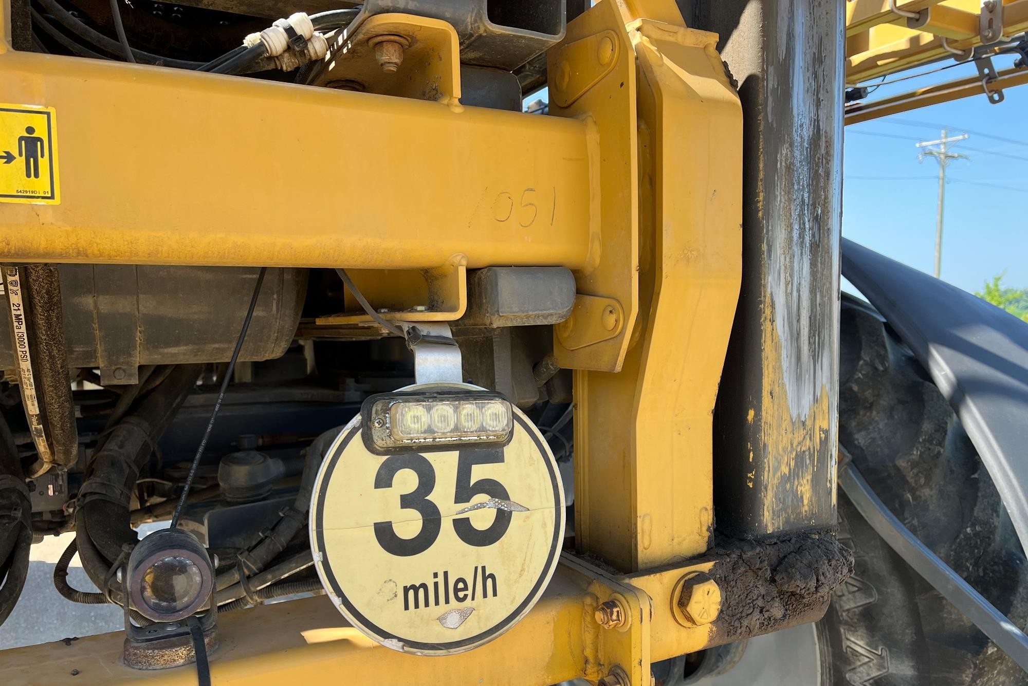 gallery 2019 RoGator RG1300C Self-Propelled Sprayer