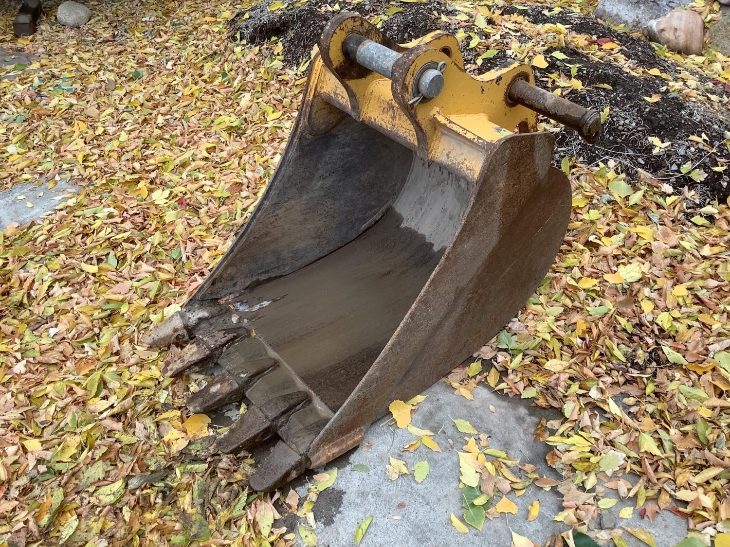 gallery 2015 John Deere 310SL 4x4 Loader Backhoe WExtendahoe, Compactor & Bucket