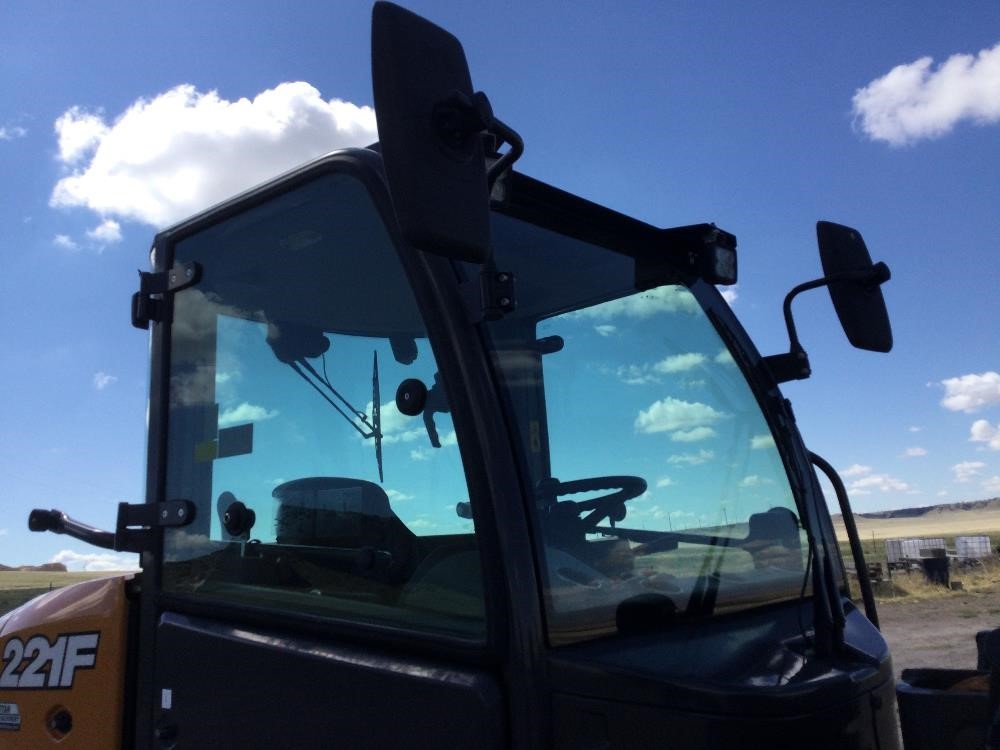gallery 2018 Case 221F Wheel Loader