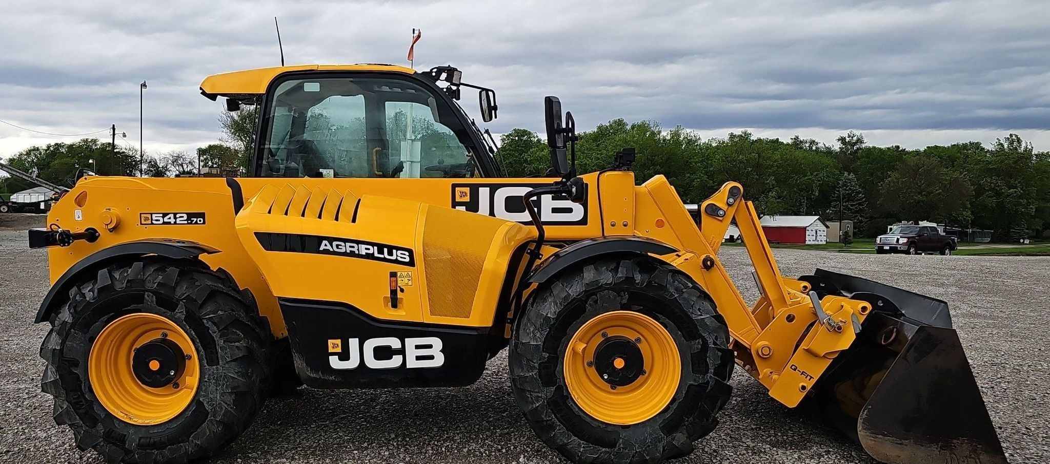 gallery 2023 JCB 542-70AG telehandler