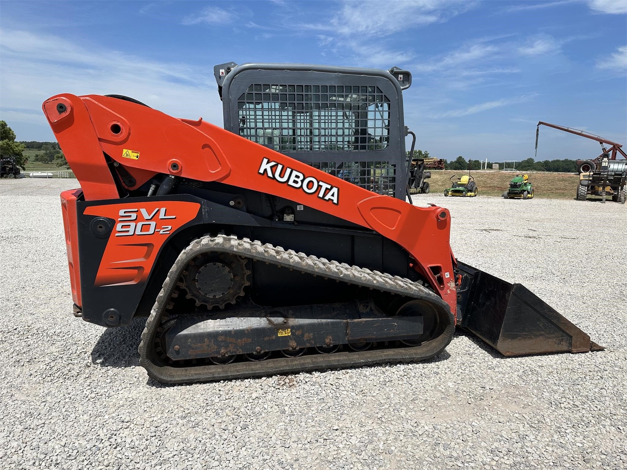 gallery 2016 Kubota SVL90-2 Skid Steer