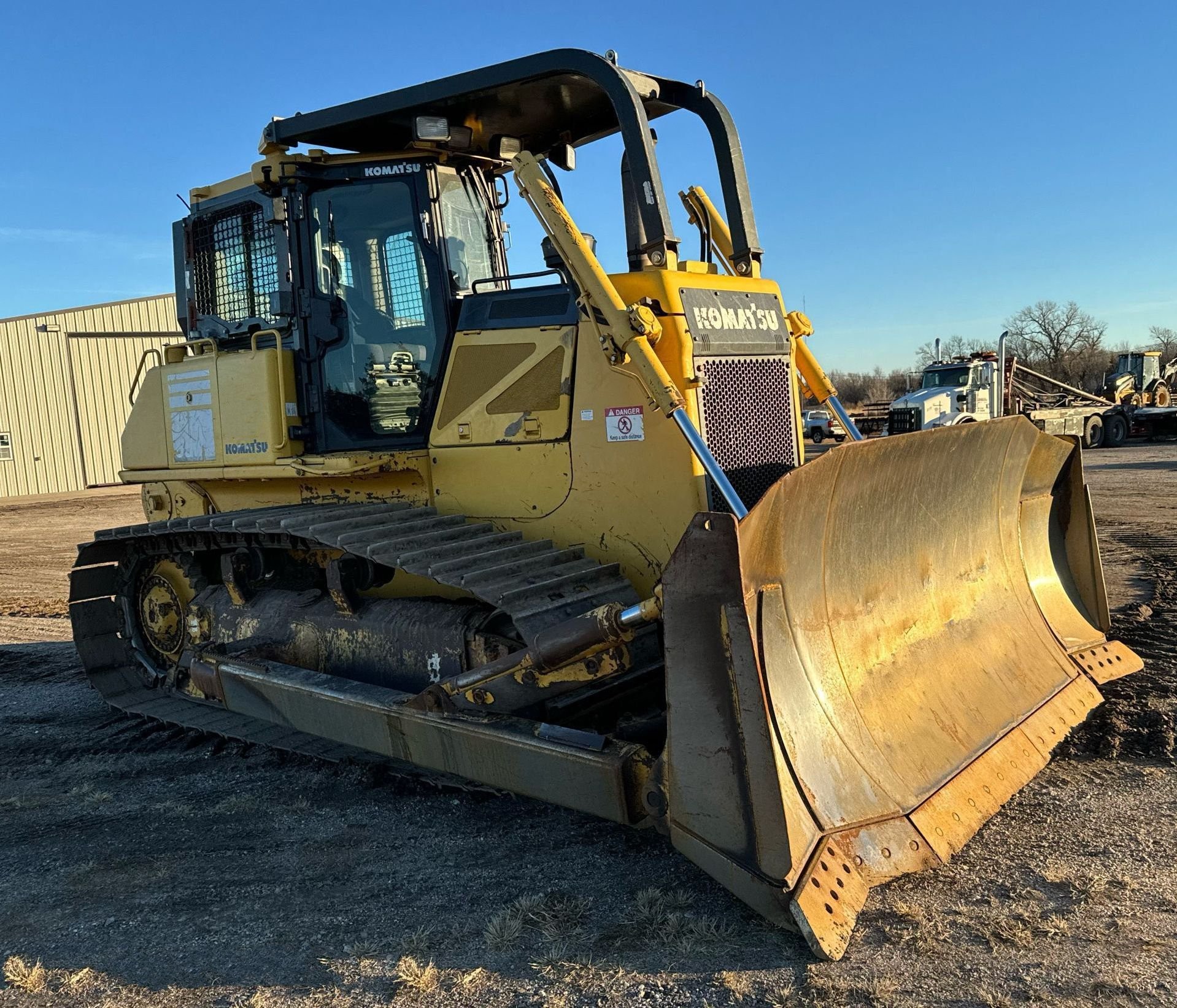 gallery 2013 Komatsu D65WX-17 dozer