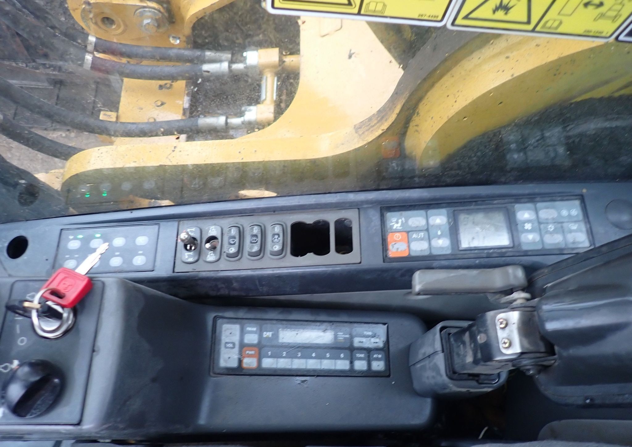gallery 2011 Caterpillar 345D L excavator
