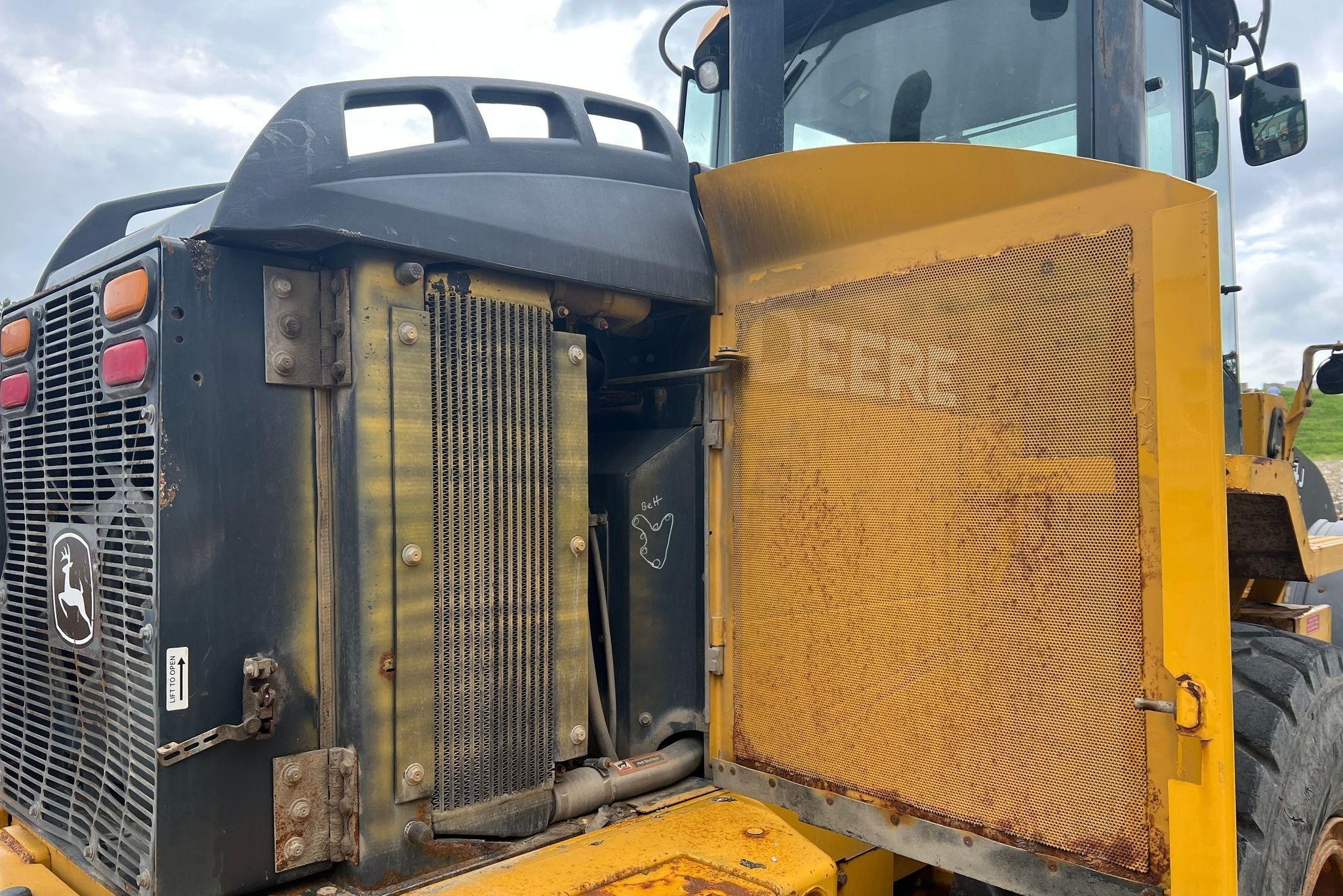 gallery 2008 John Deere 544J wheel loader