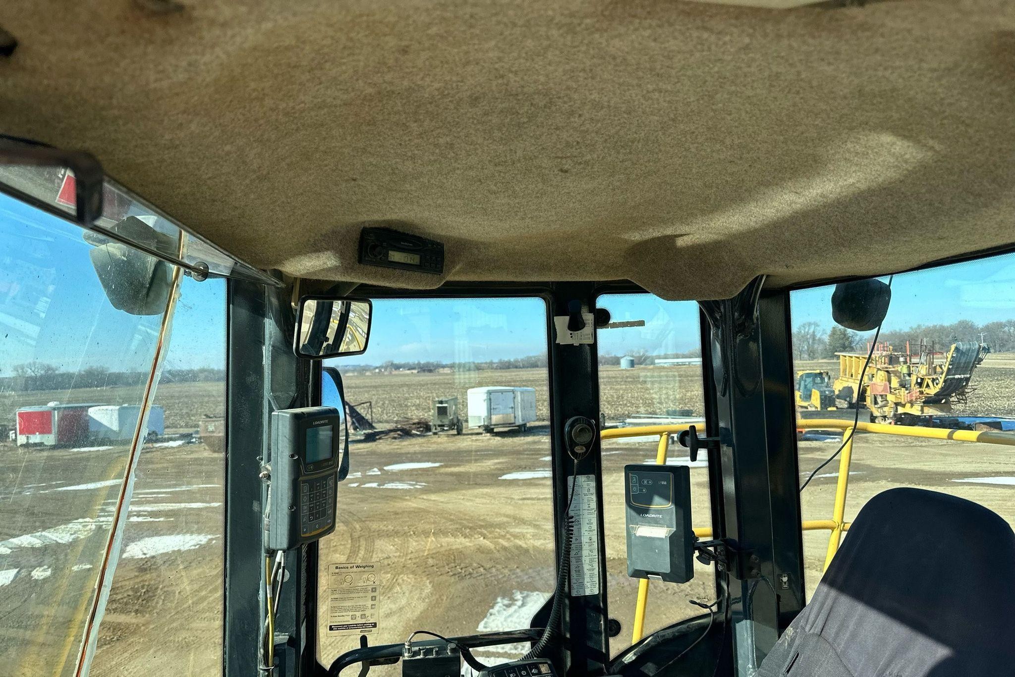 gallery 2006 John Deere 844J wheel loader