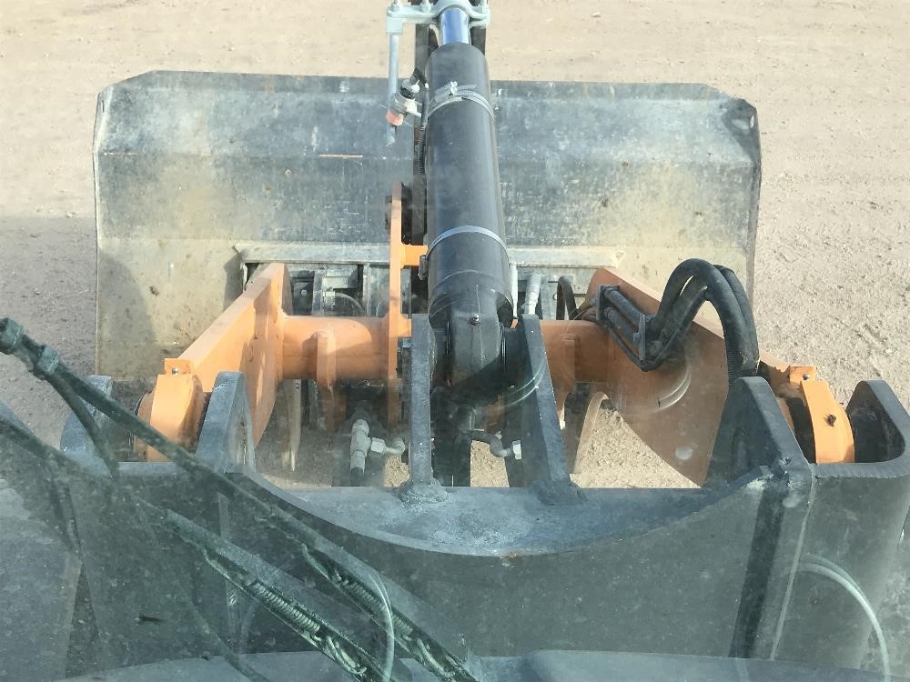 gallery 2018 Case 221F Compact Wheel Loader