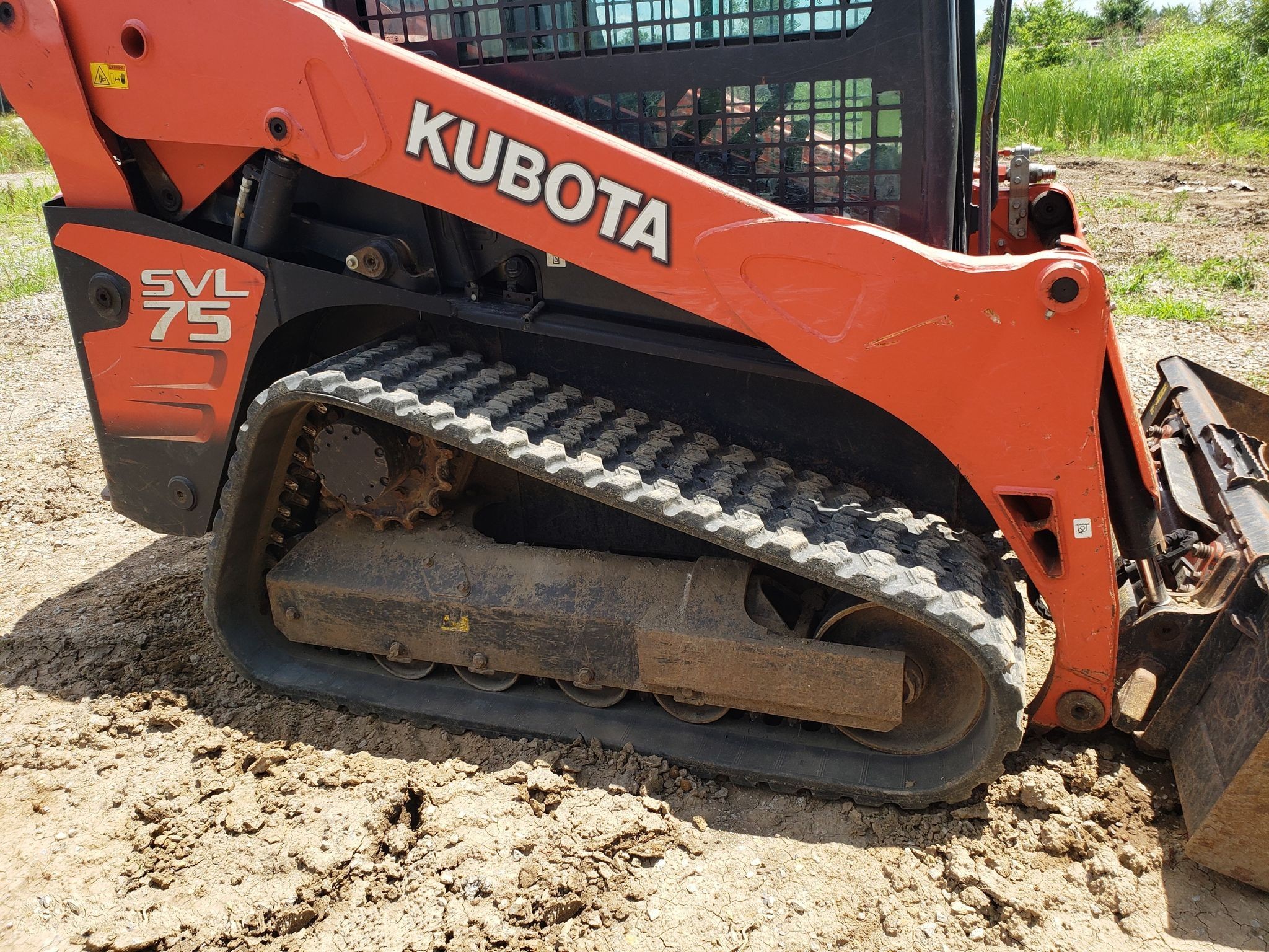 gallery 2013 Kubota SVL75 skid steer 2