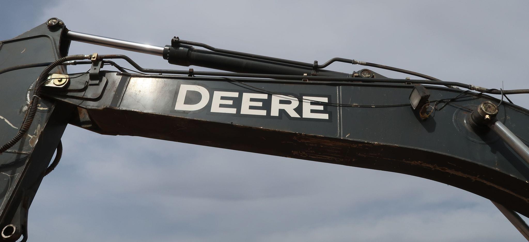 gallery 2015 John Deere 210G LC  excavator