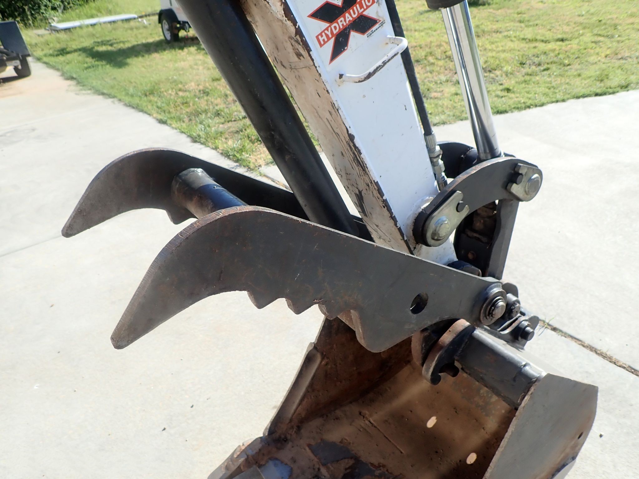 gallery 2015 Bobcat E35  mini excavator