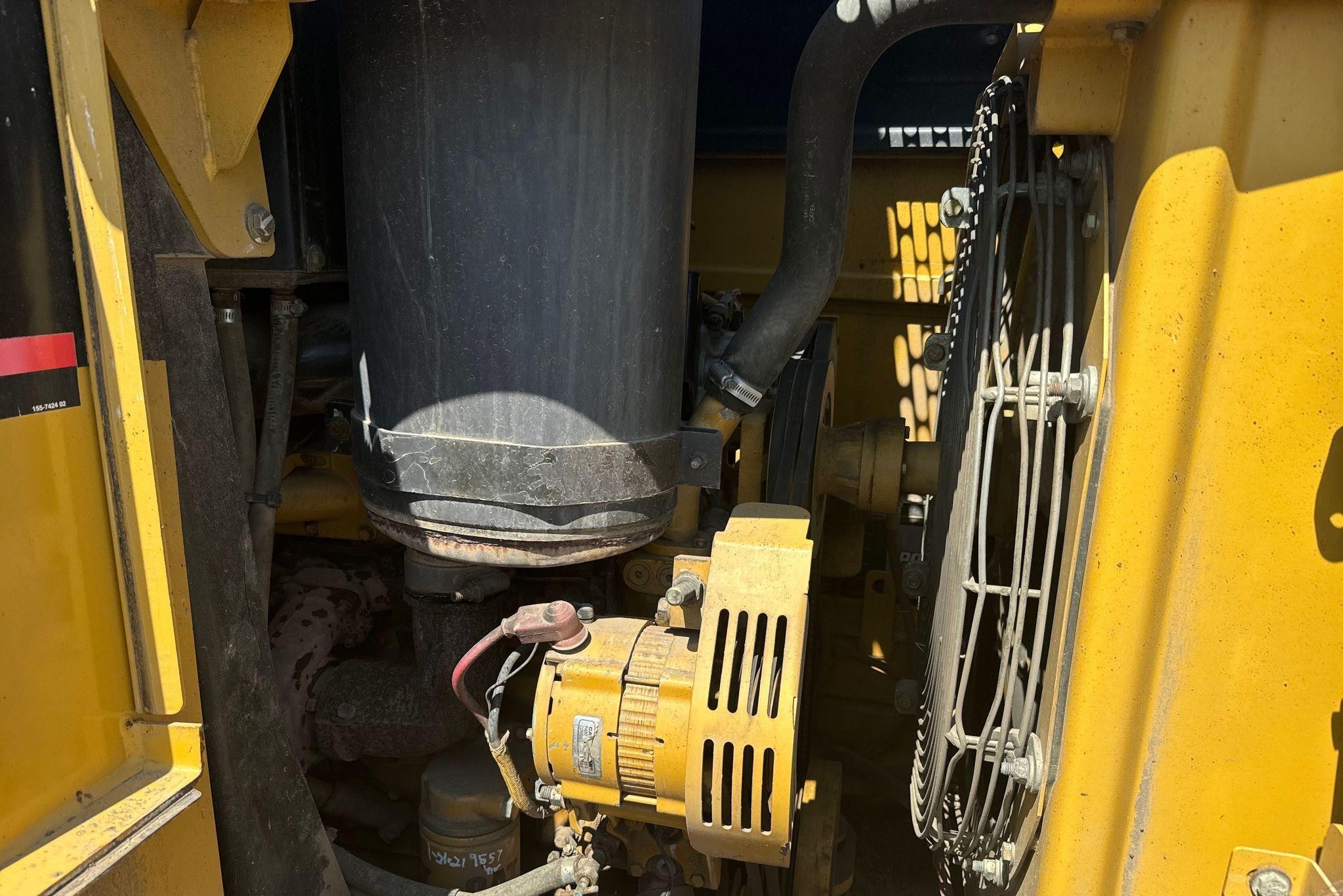 gallery 2002 Caterpillar 953C track loader