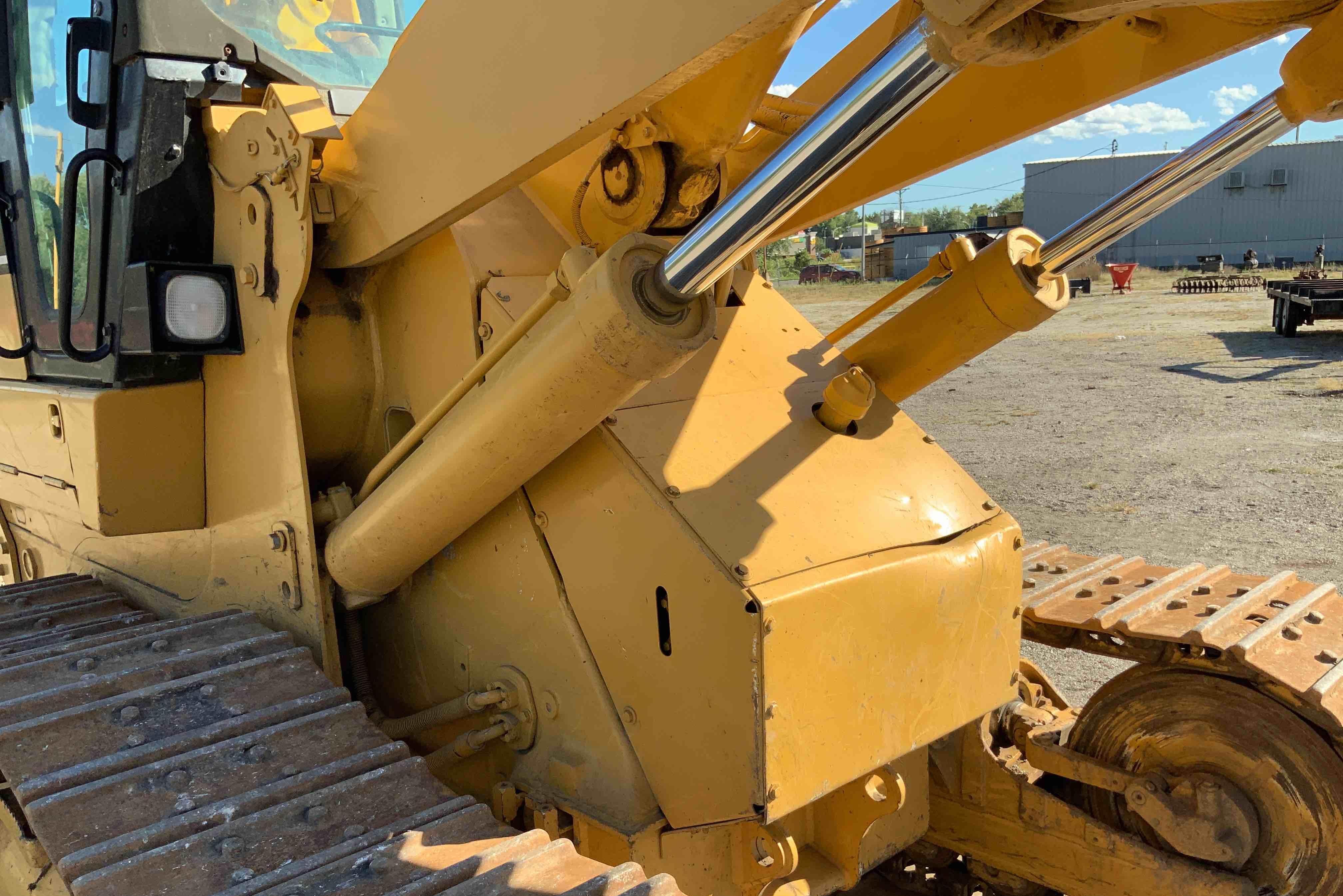 gallery 2002 Caterpillar 963C Track Loader