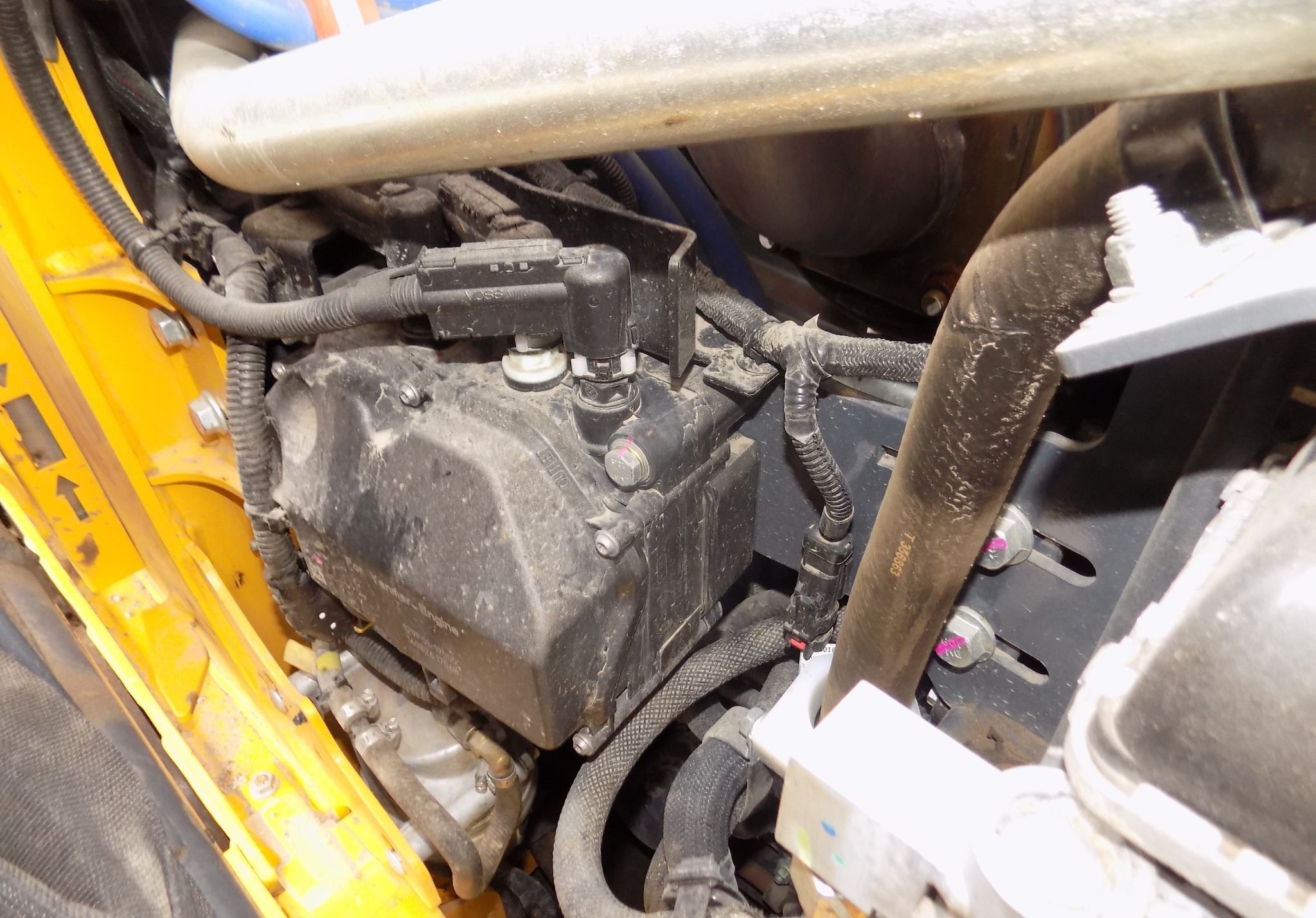 gallery 2019 John Deere 333G tracked skid steer loader1