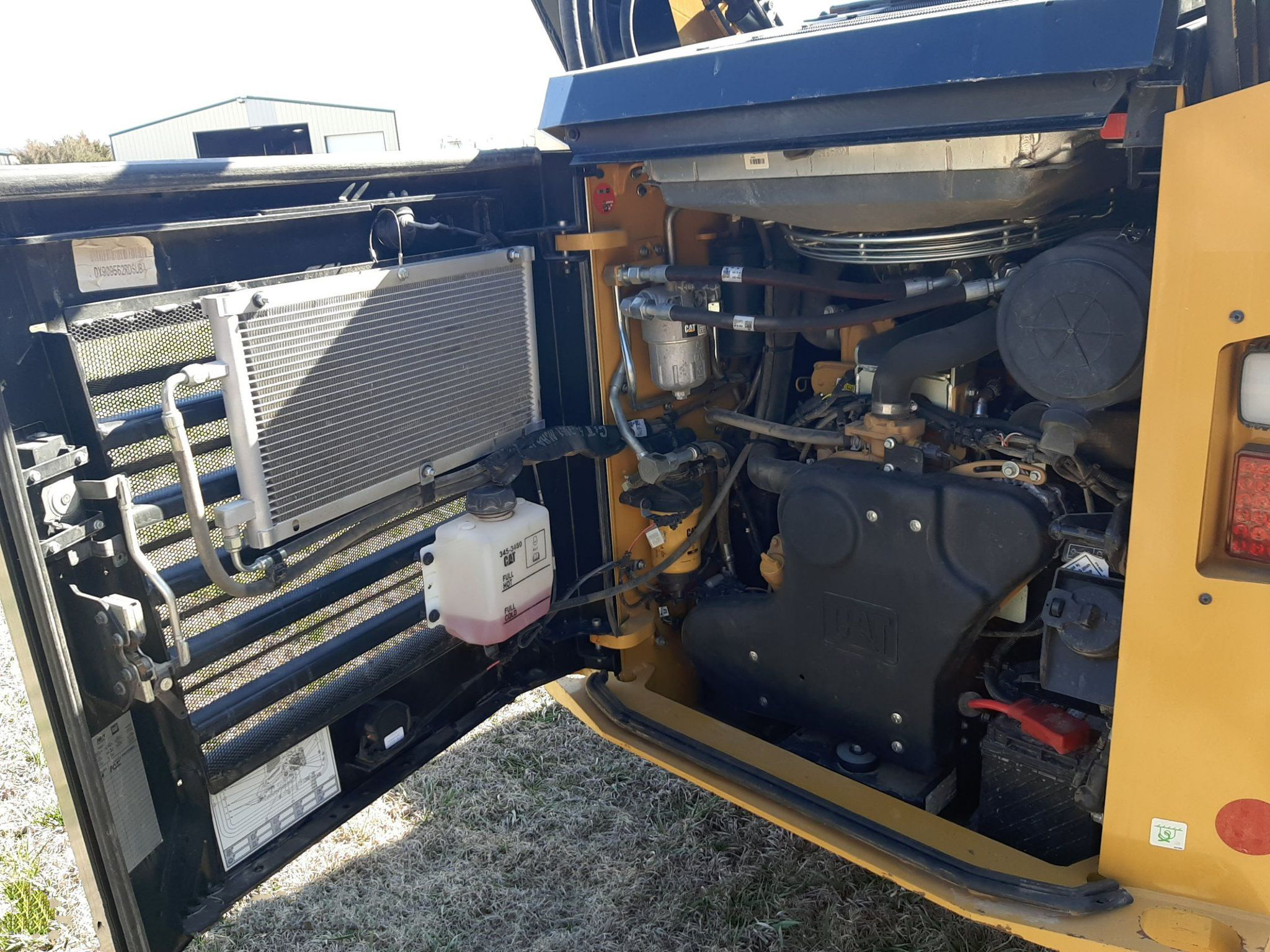 gallery 2023 Caterpillar 299D3 tracked skid steer loader