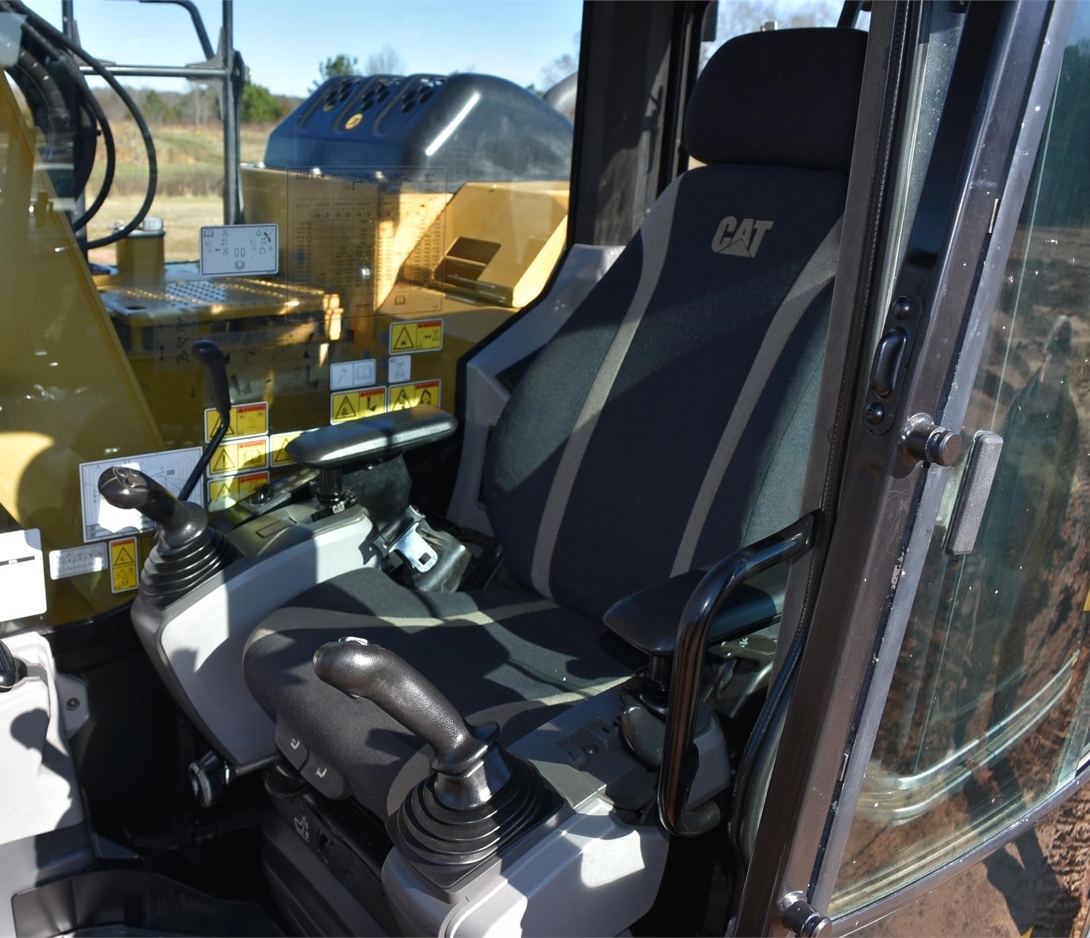 gallery 2018 CATERPILLAR 315F LCR