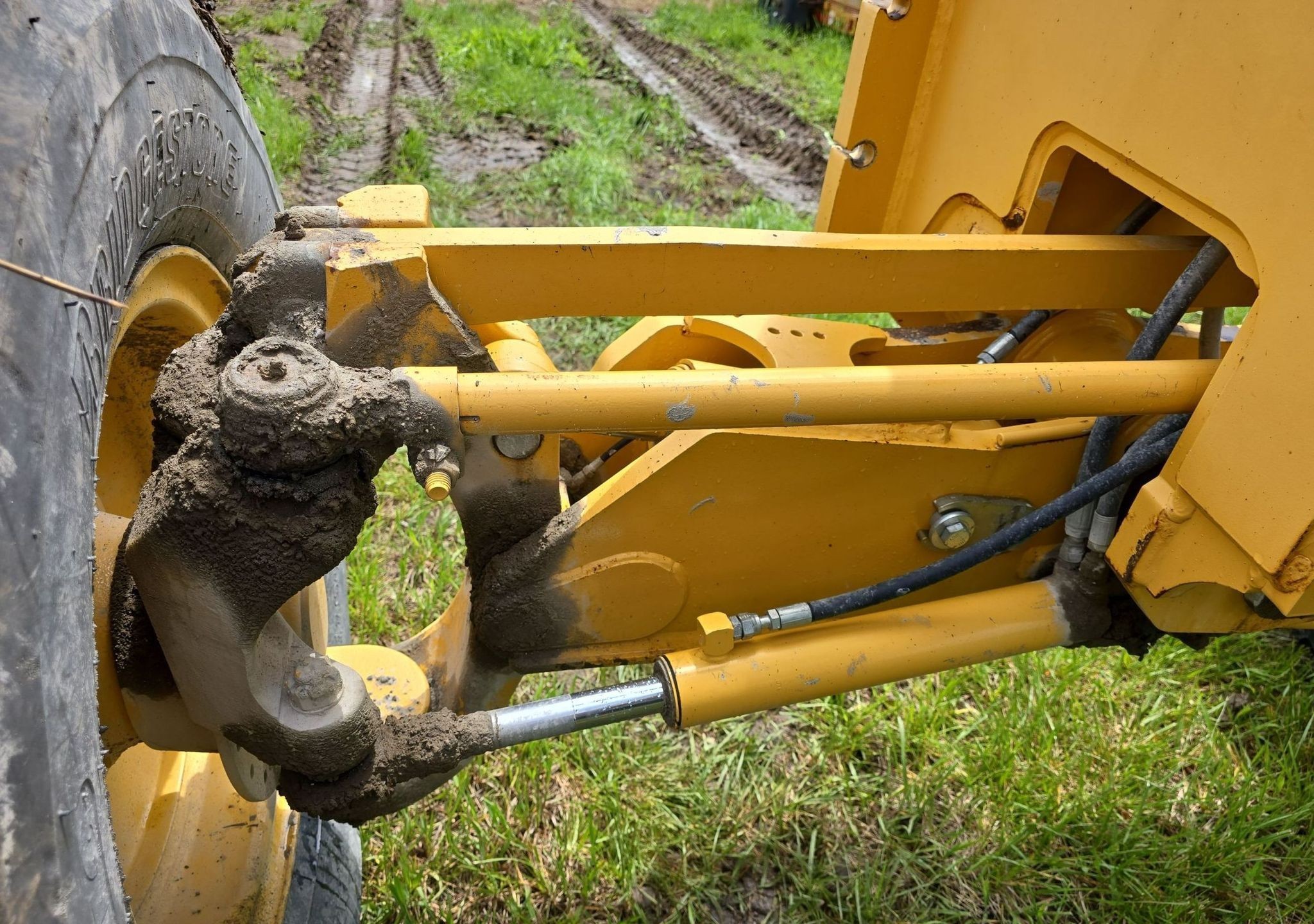 gallery 2013 John Deere 770G motor grader