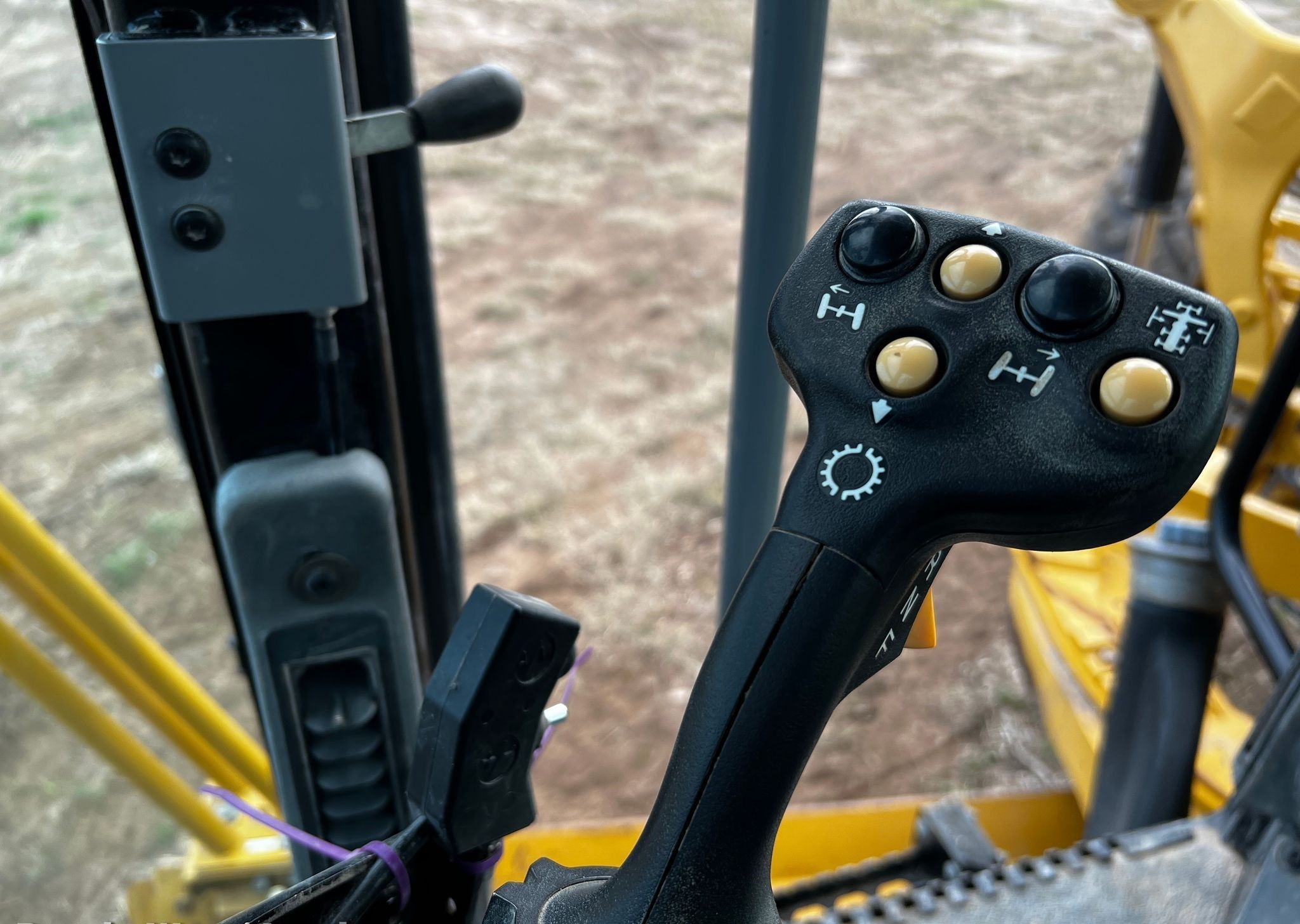 gallery 2012 Caterpillar 140M2 VHP Plus motor grader