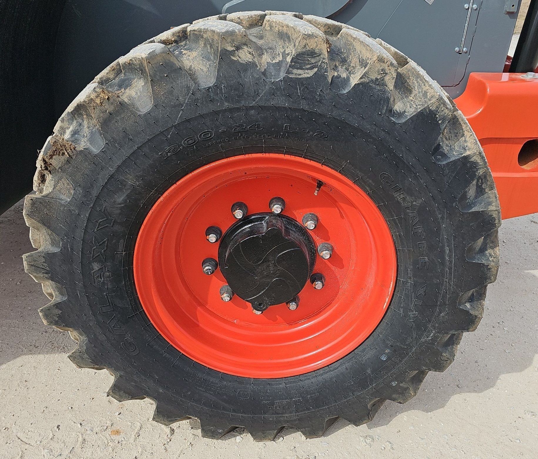 gallery 2023 Skyjack SJ843TH telehandler