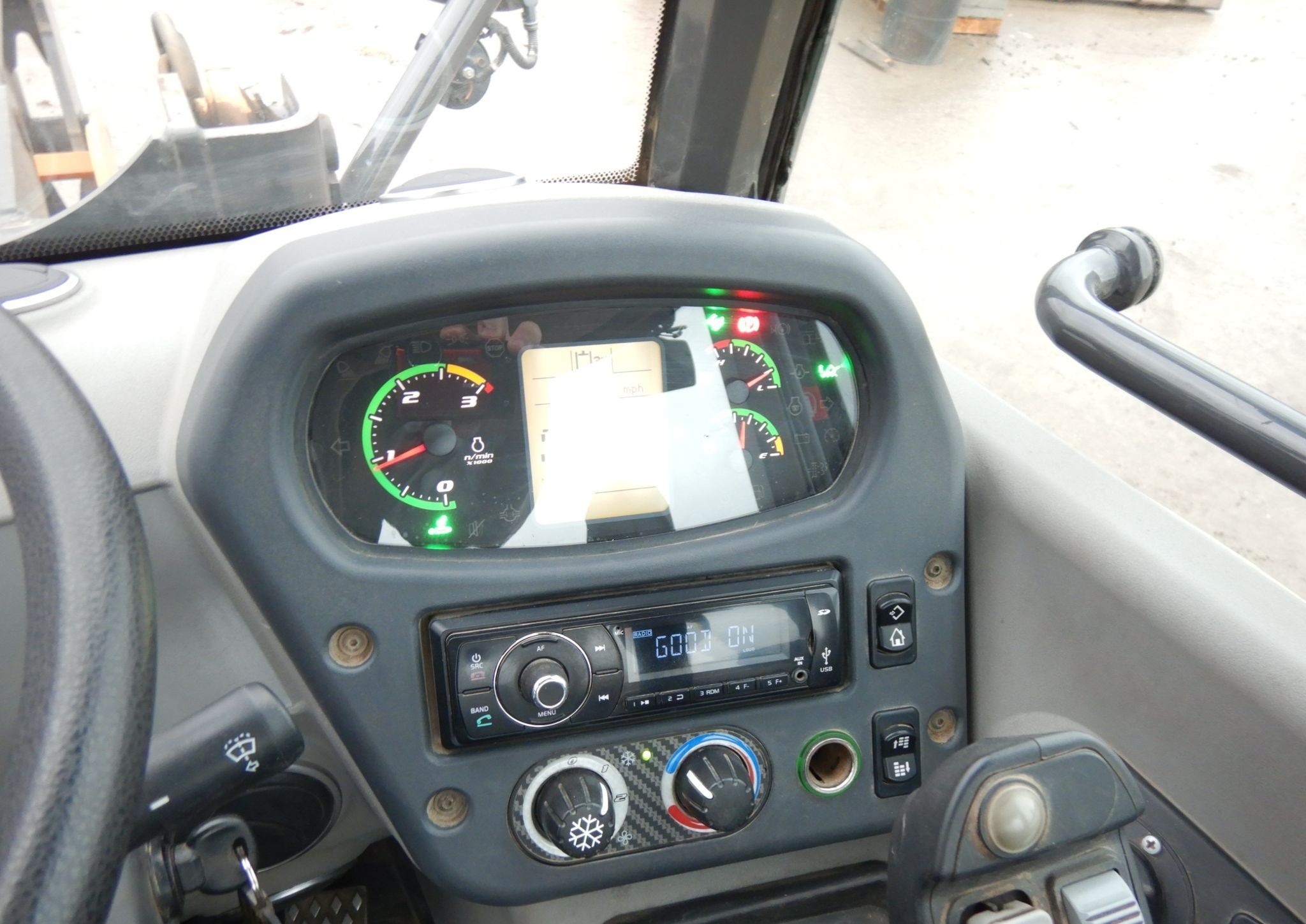 gallery 2018 Case 321F wheel loader
