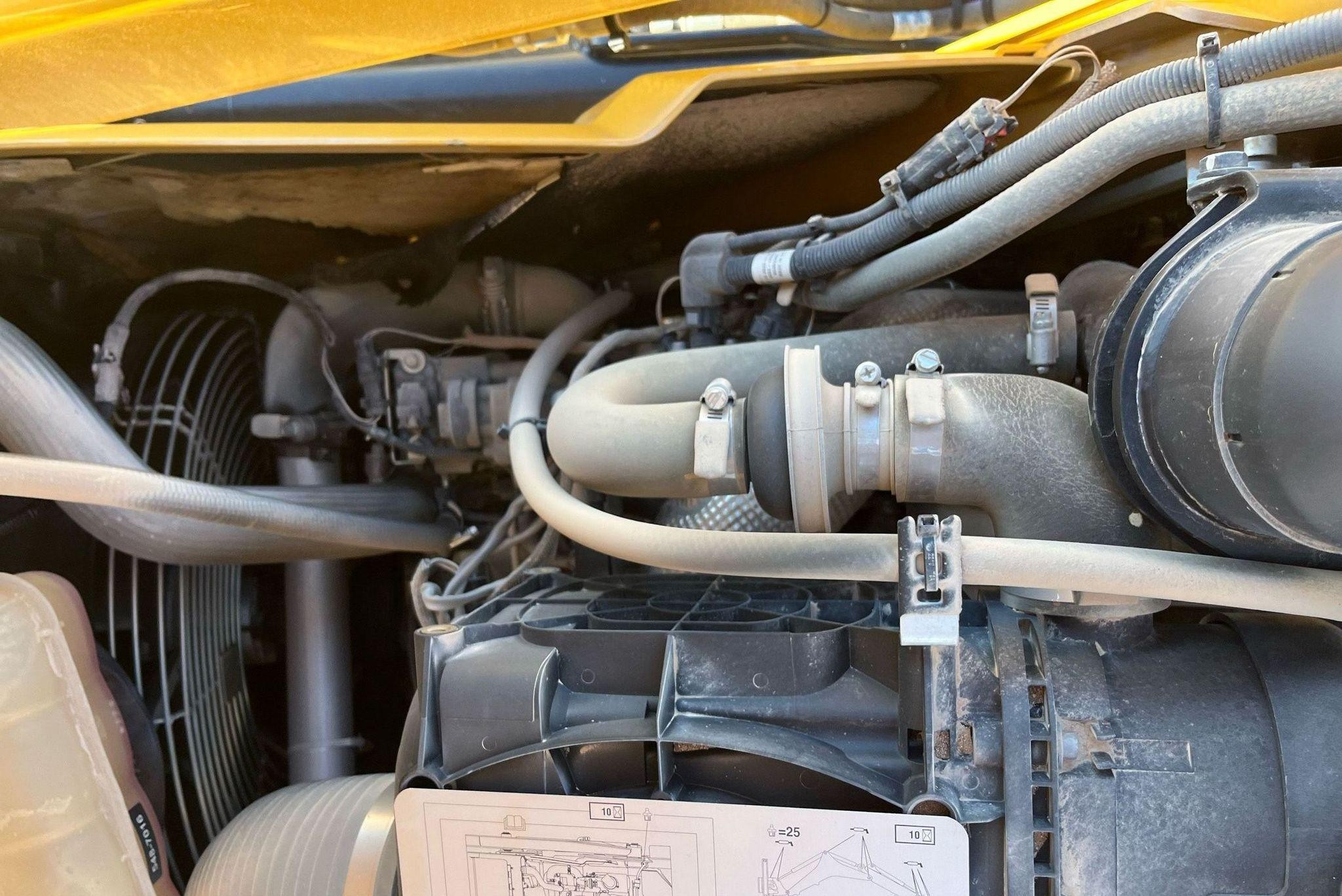gallery 2021 Caterpillar 420ST HRC backhoe