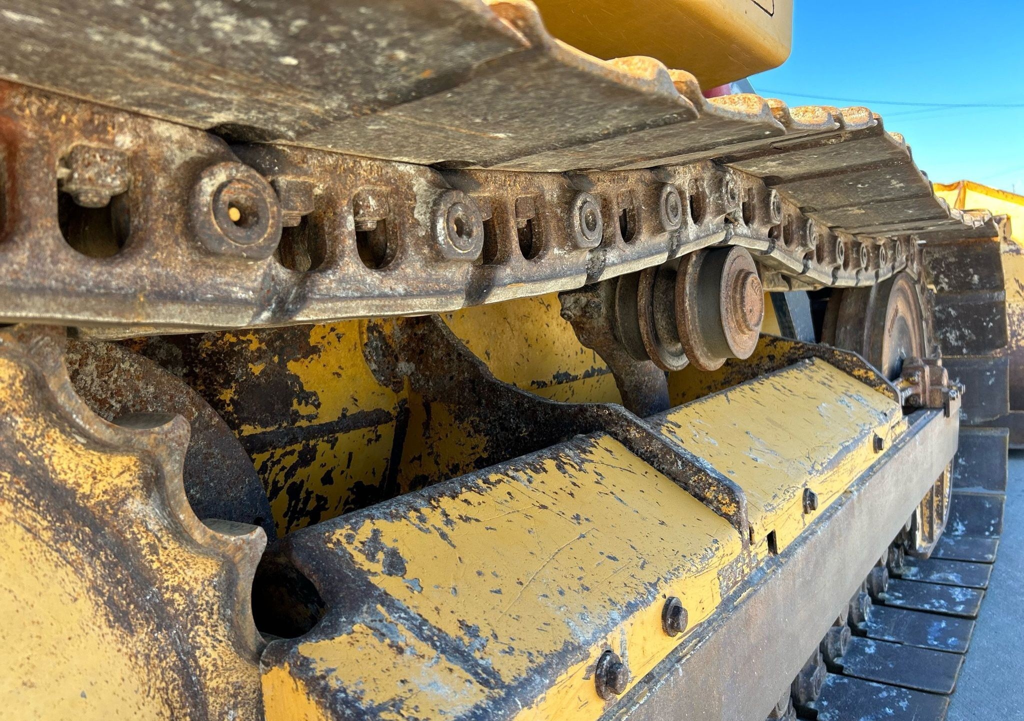 gallery 2012 John Deere 605C track loader