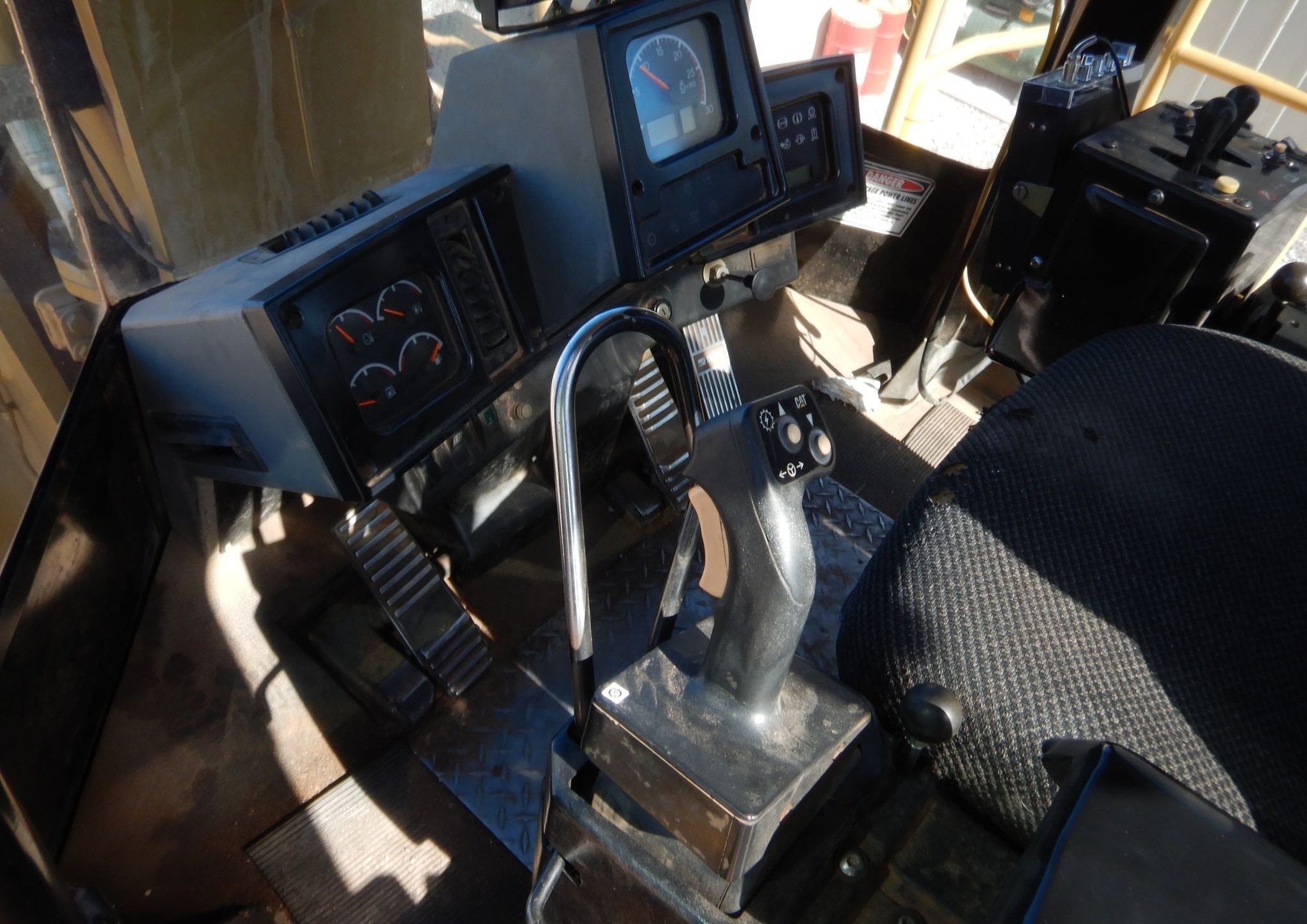gallery 2006 Caterpillar 988H wheel loader
