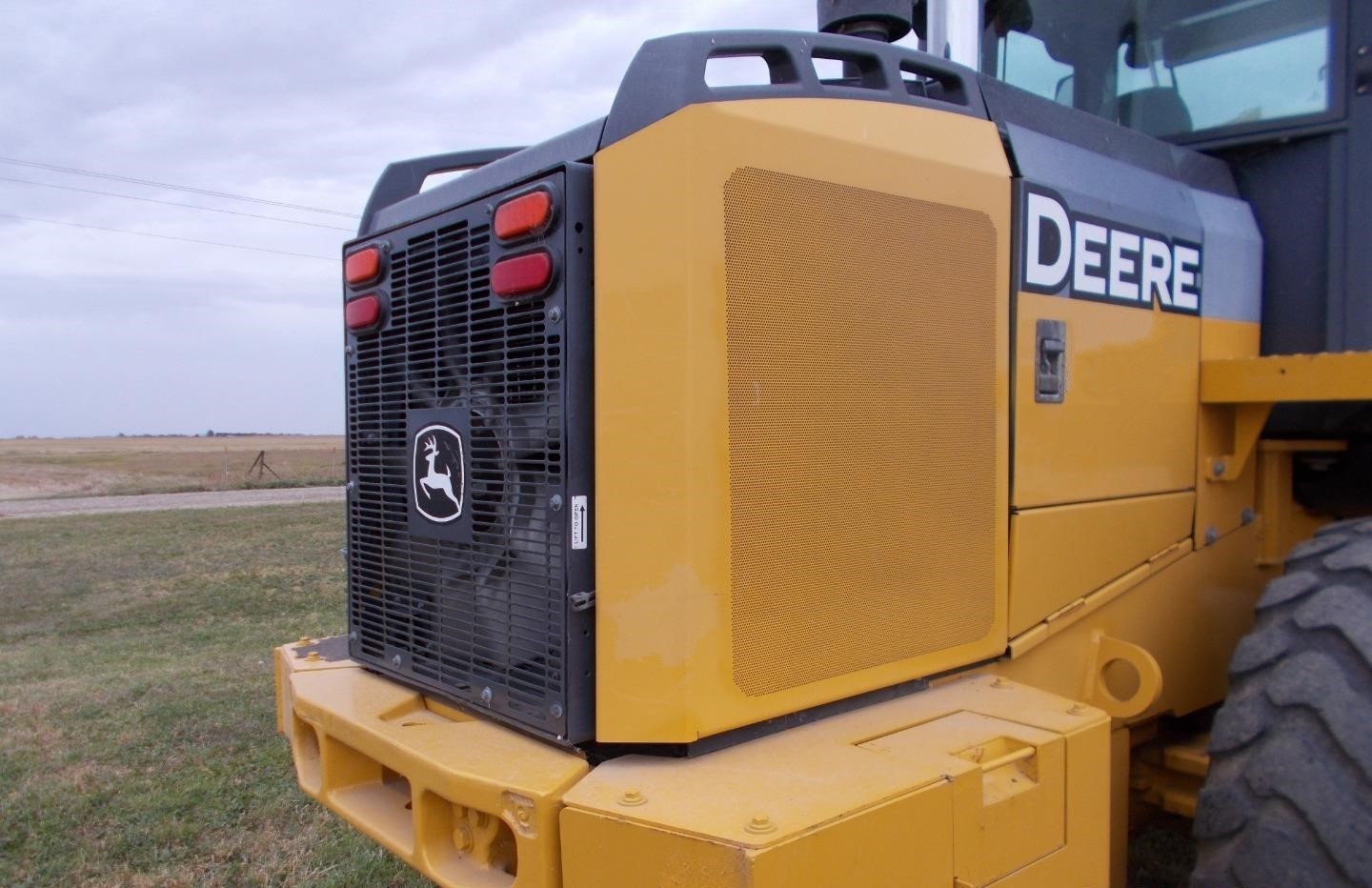 gallery 2015 John Deere 544K Wheel Loader
