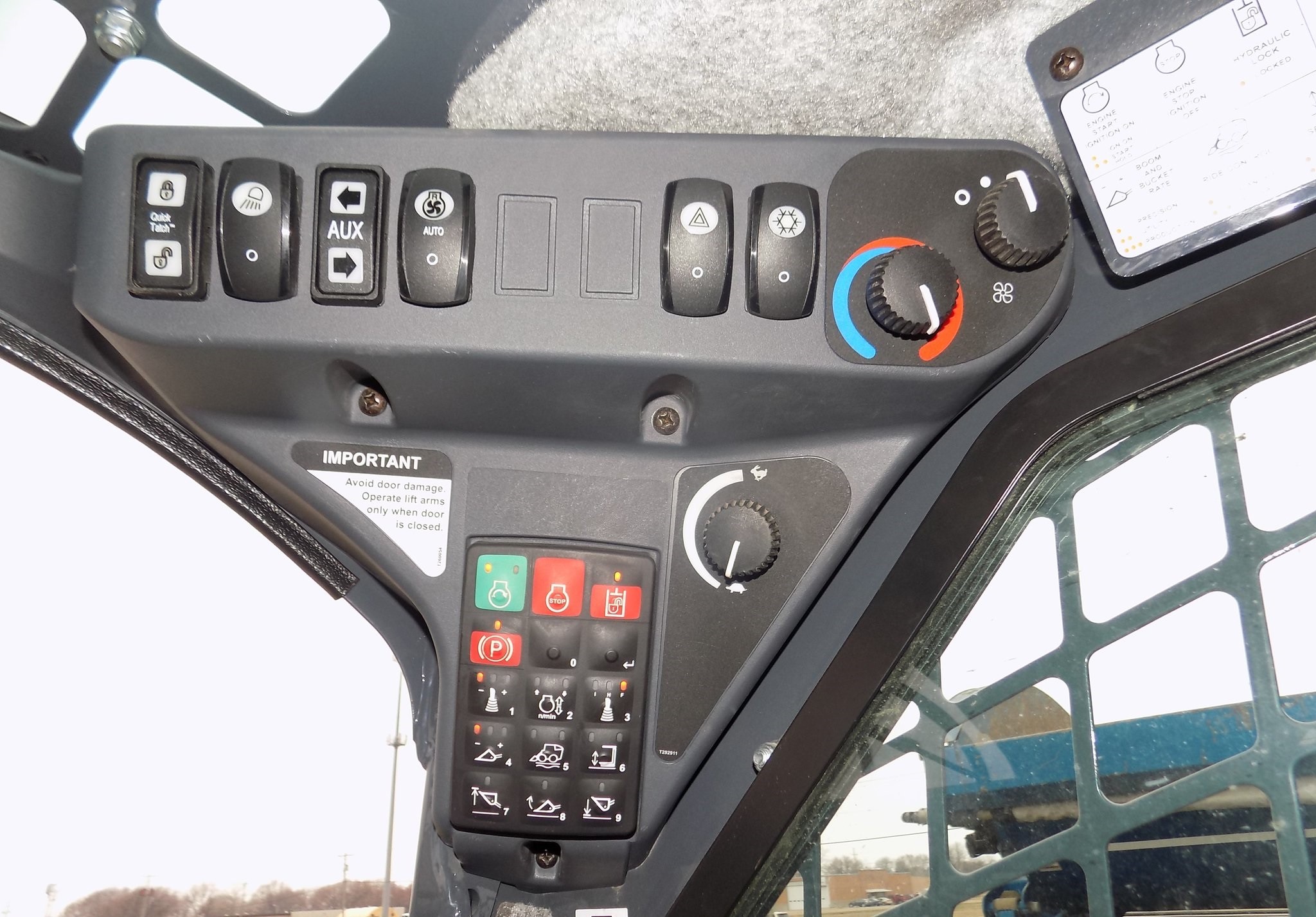 gallery 2019 John Deere 333G tracked skid steer loader1