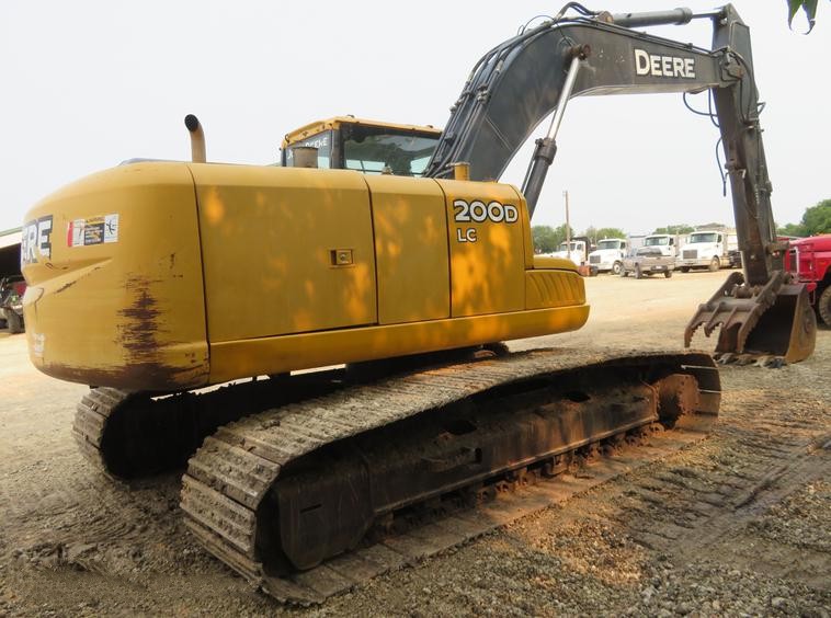 gallery 2012 John Deere 200D LC excavator