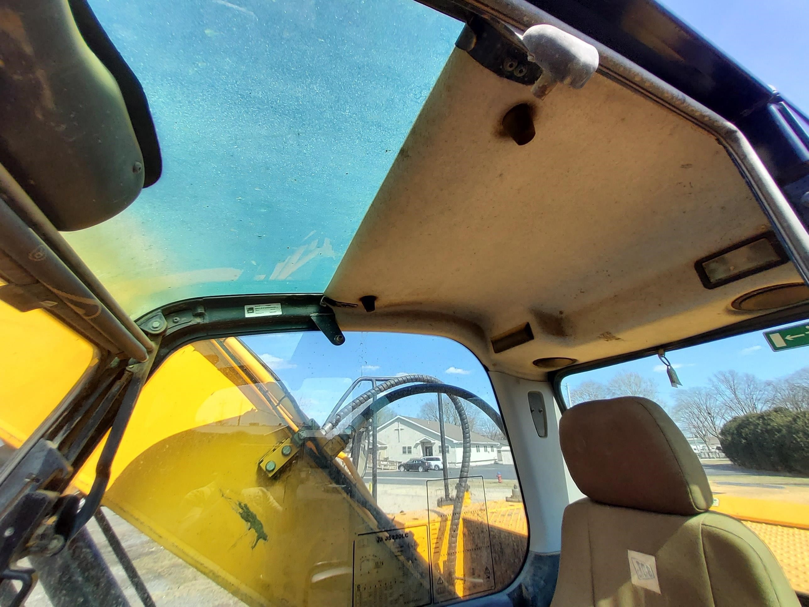 gallery 2011 JCB JS220LC Excavator