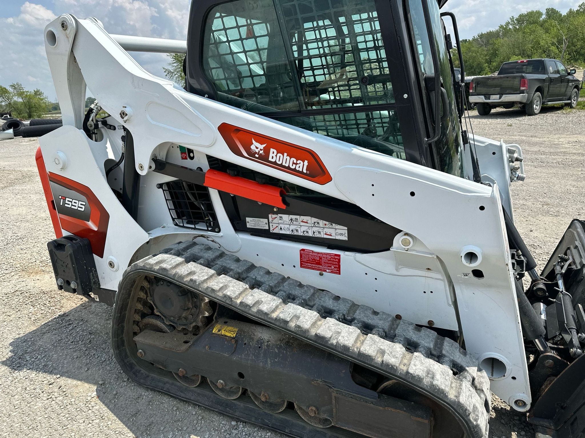 gallery 2021 Bobcat T595 tracked skid steer loader
