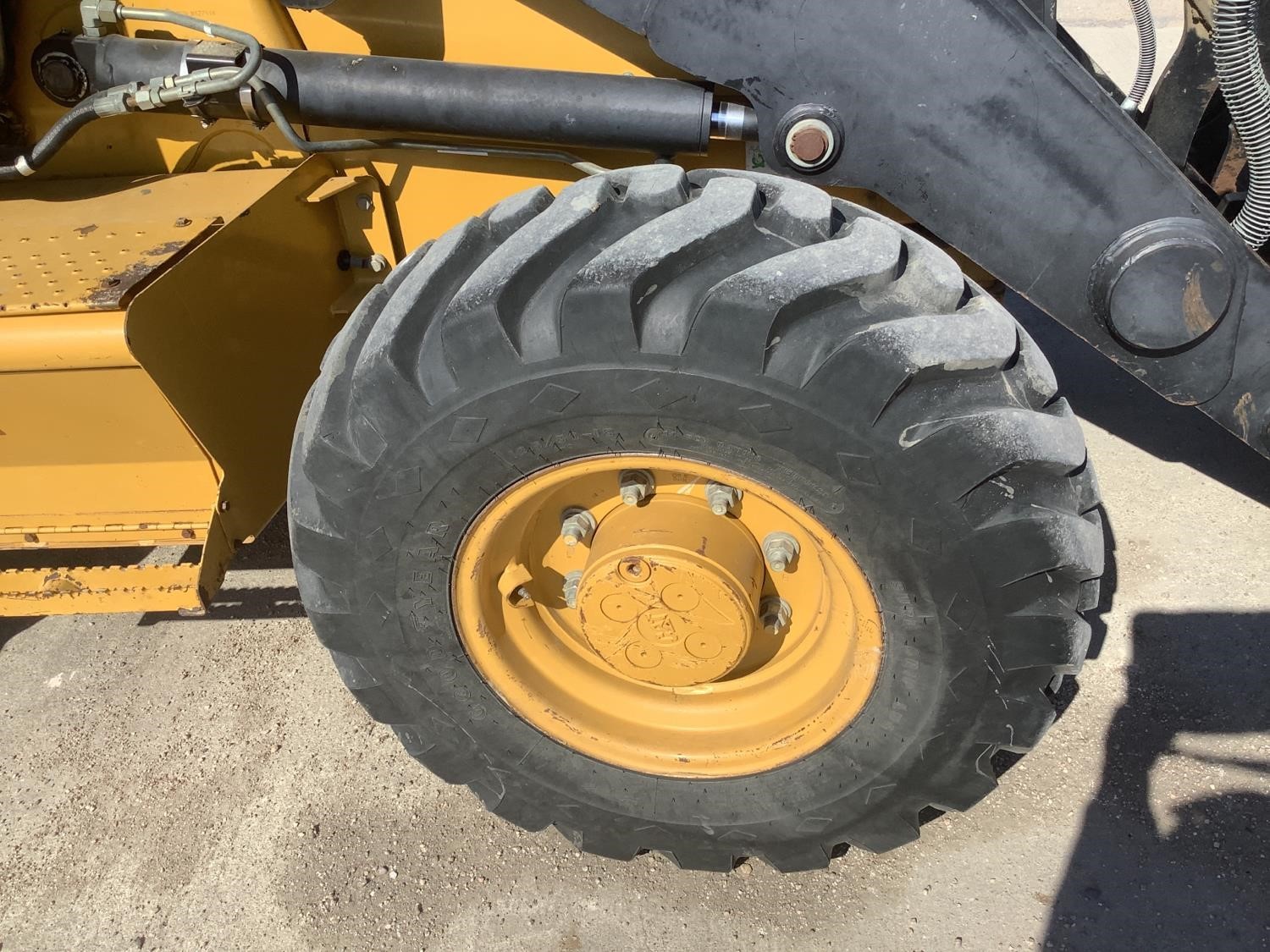 gallery 2005 Caterpillar 420D 4x4 Loader Backhoe W4-IN-1 Bucket & Extend