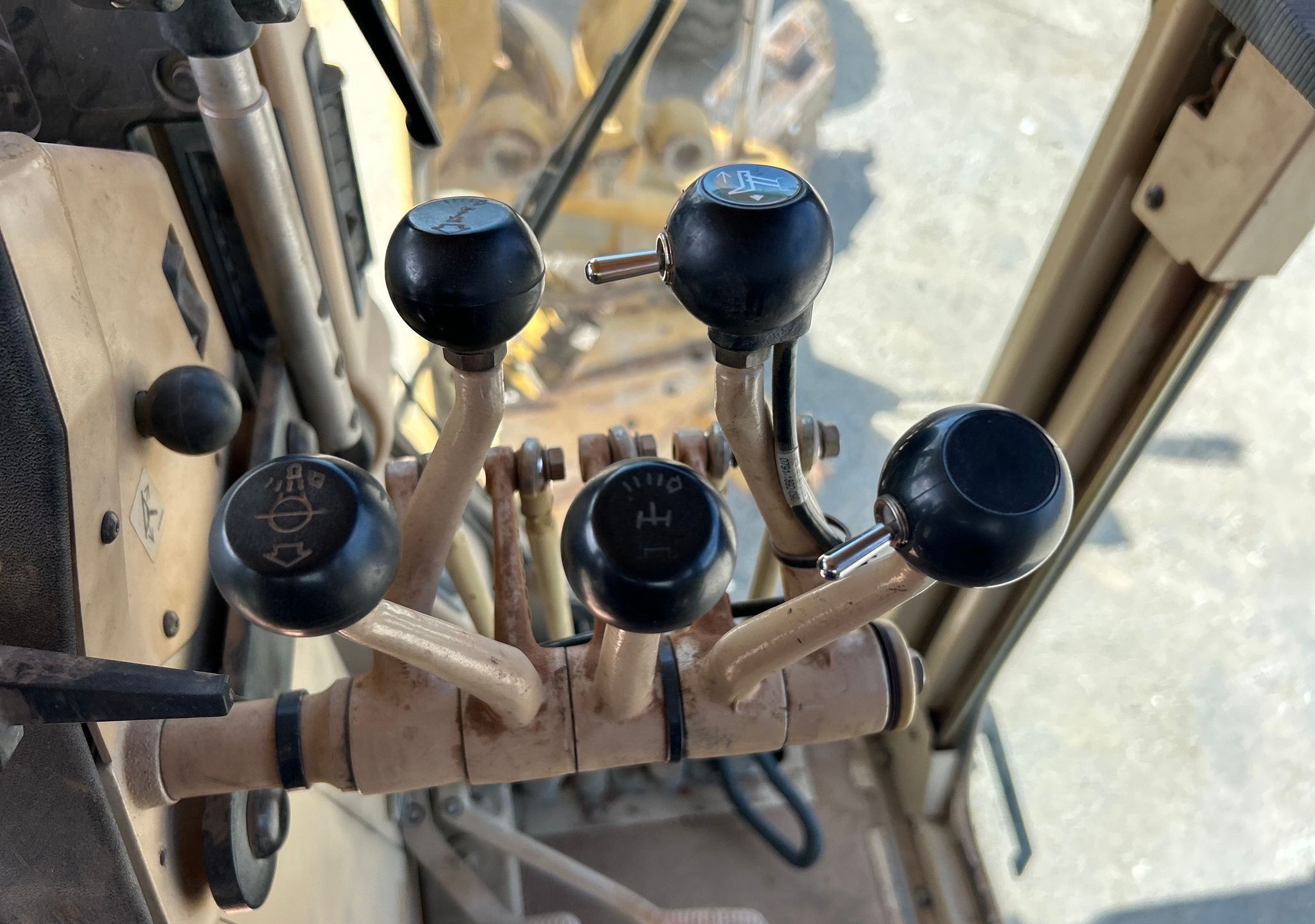 gallery 2006 Caterpillar 160H VHP Plus motor grader