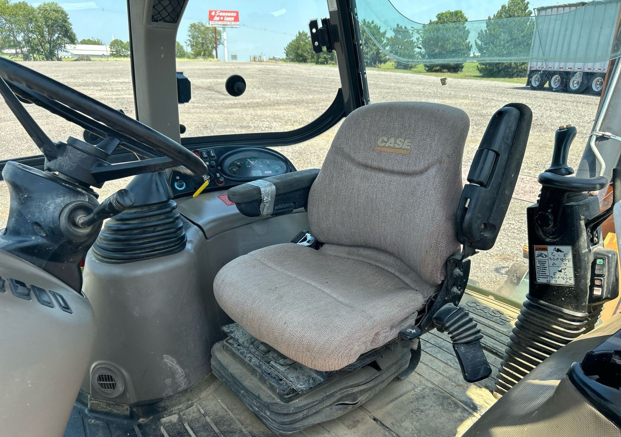 gallery 2013 Case 580 Super N backhoe