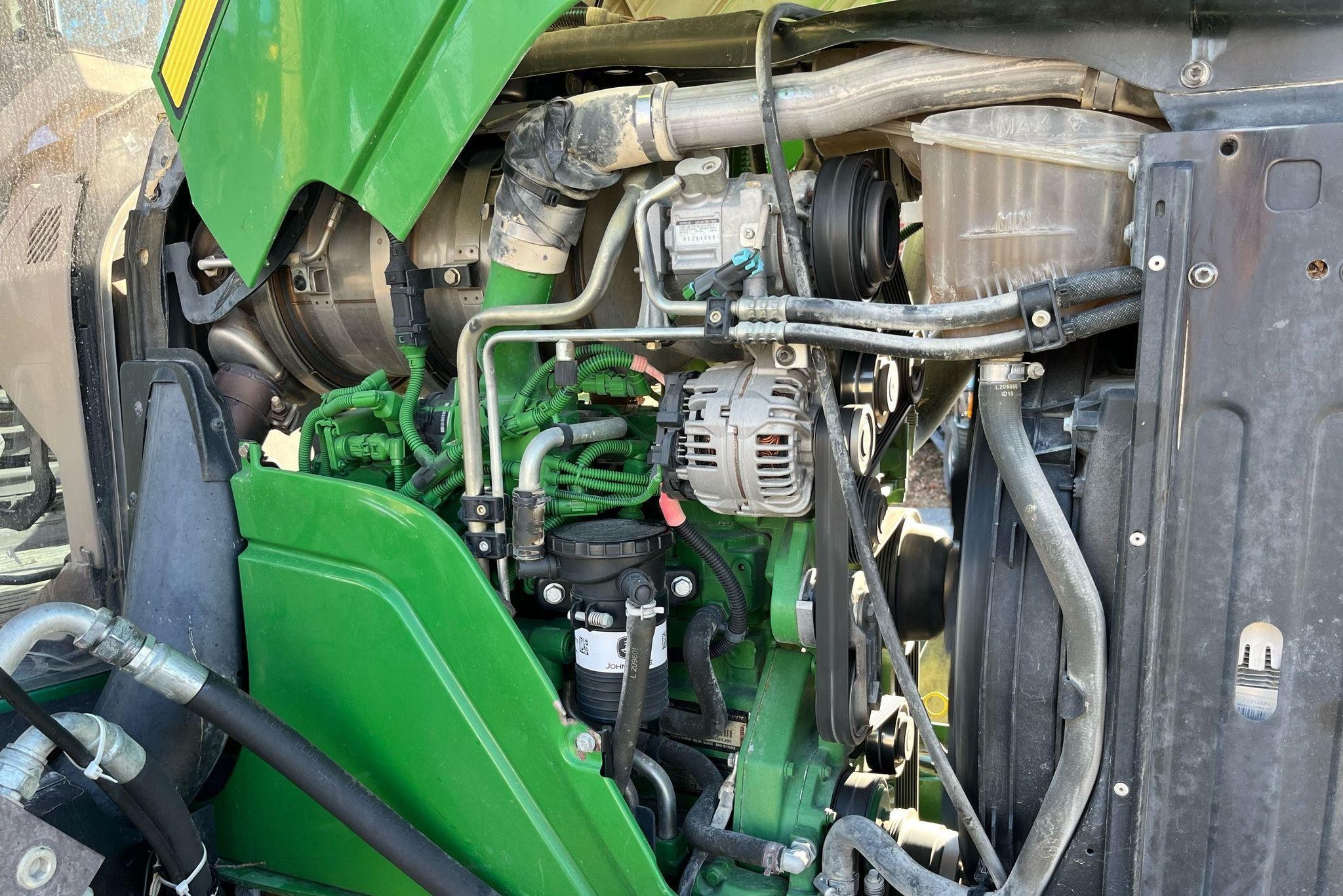 gallery 2015 John Deere 6125M MFWD tractor