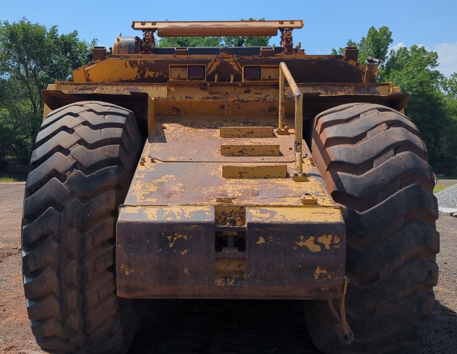 gallery 1995 Caterpillar 623F Elevating Scraper