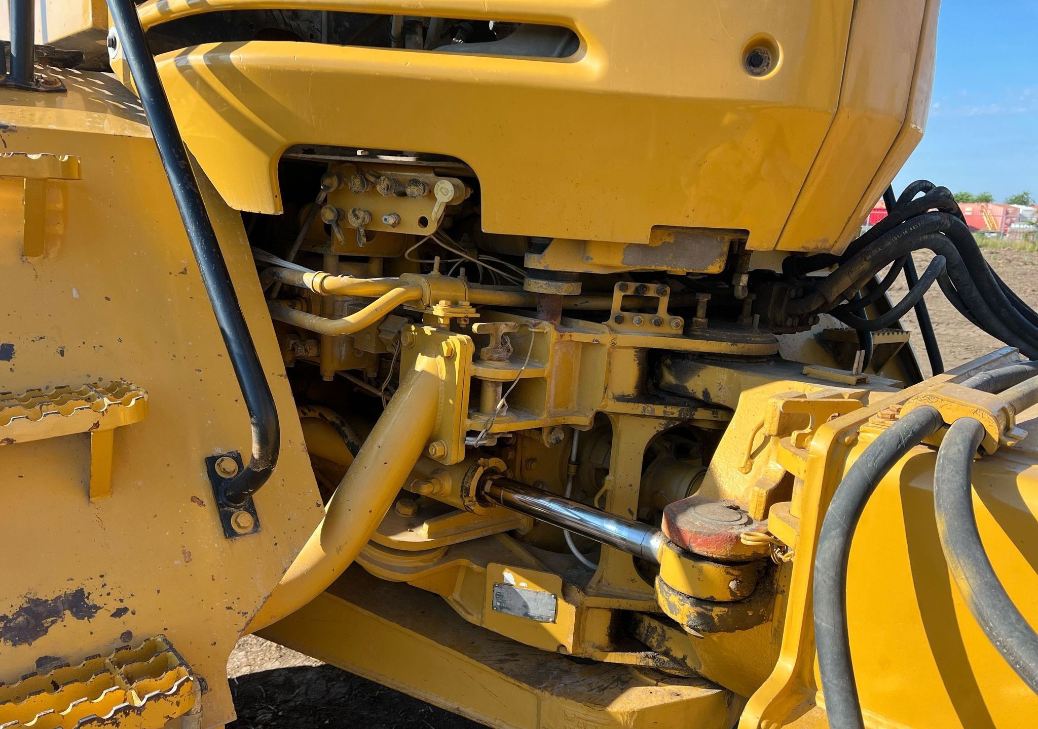 gallery 2002 Caterpillar 730 haul truck