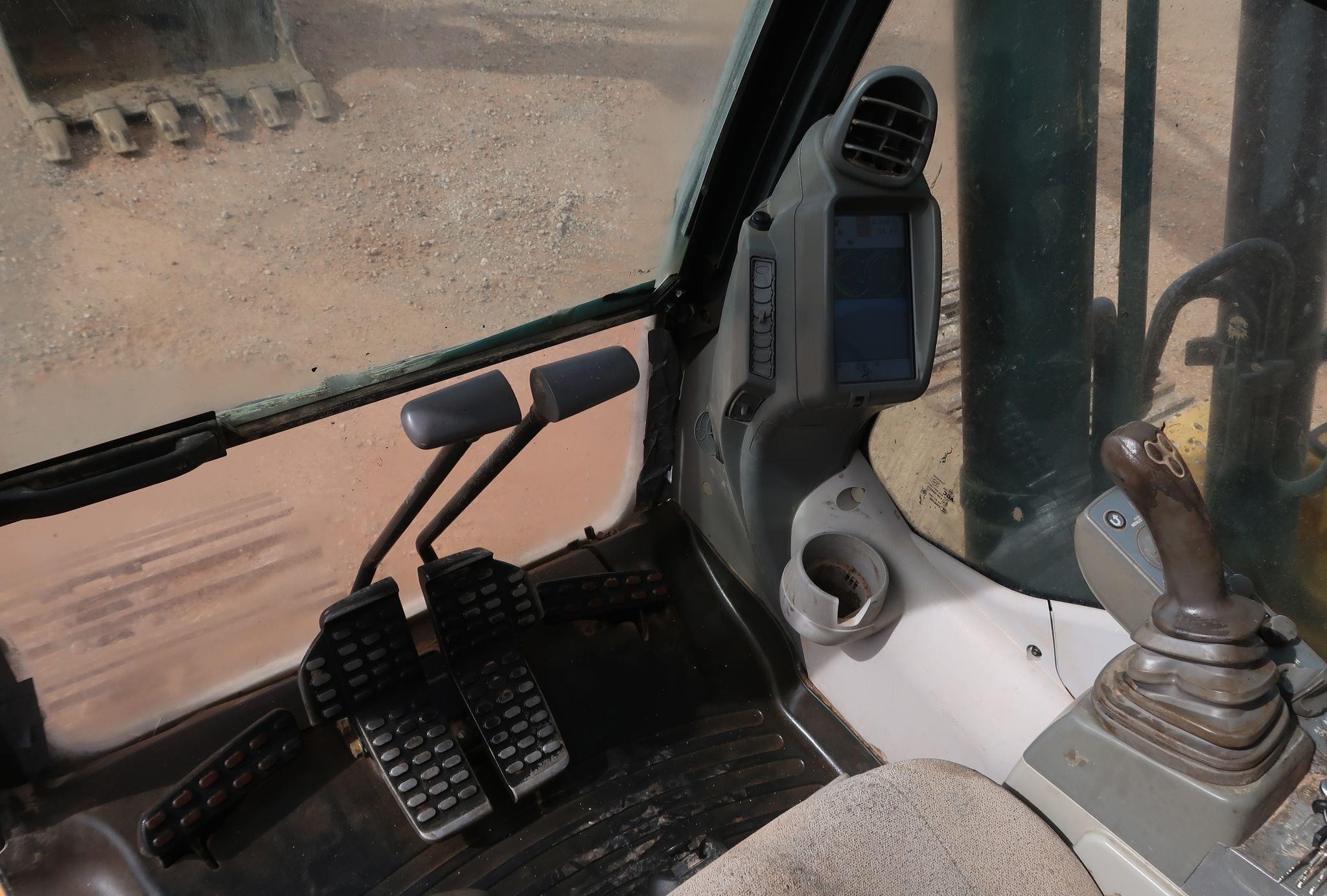 gallery 2015 John Deere 210G LC  excavator