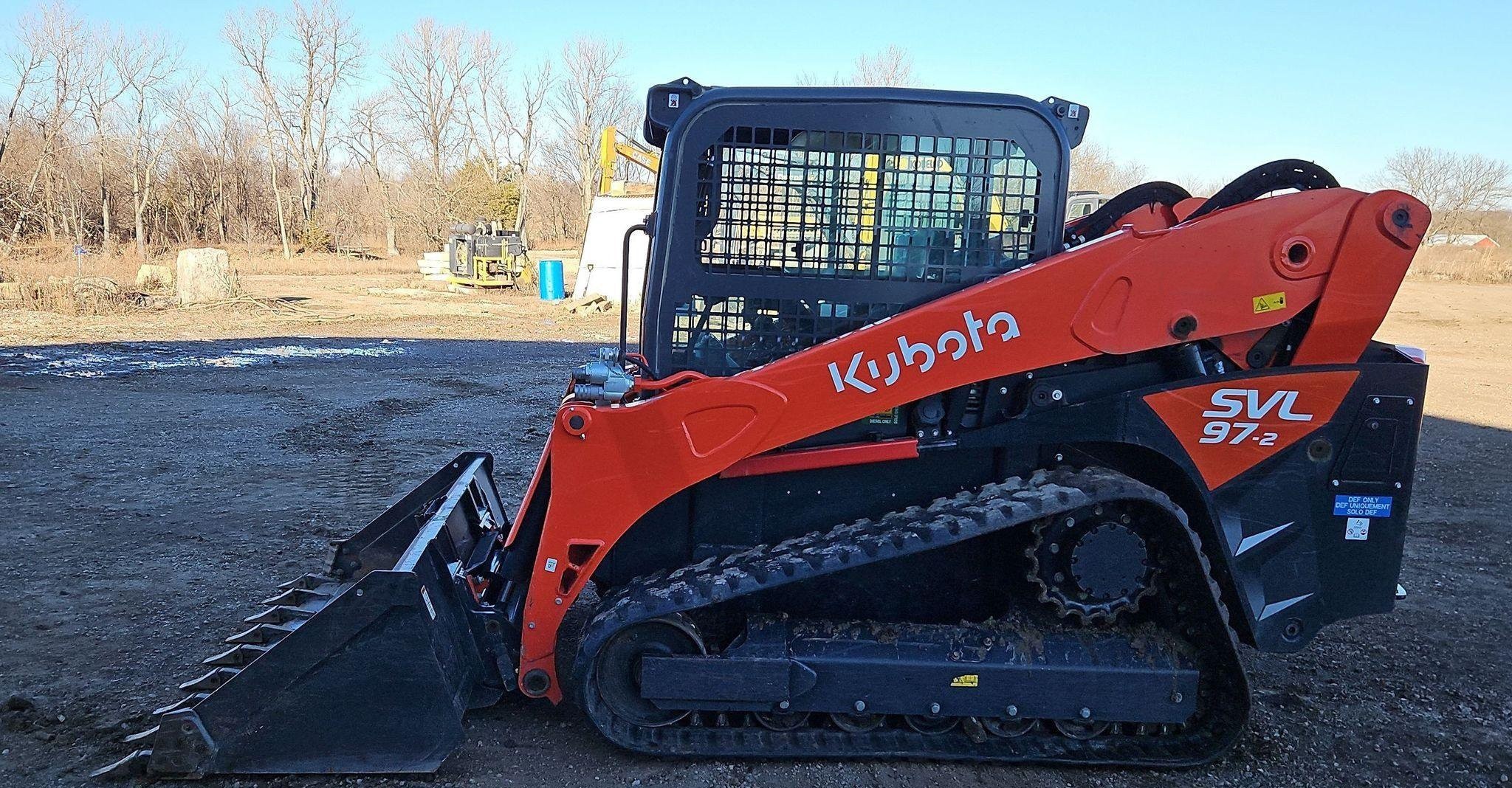 gallery 2022 Kubota SVL97-2 tracked skid steer loader