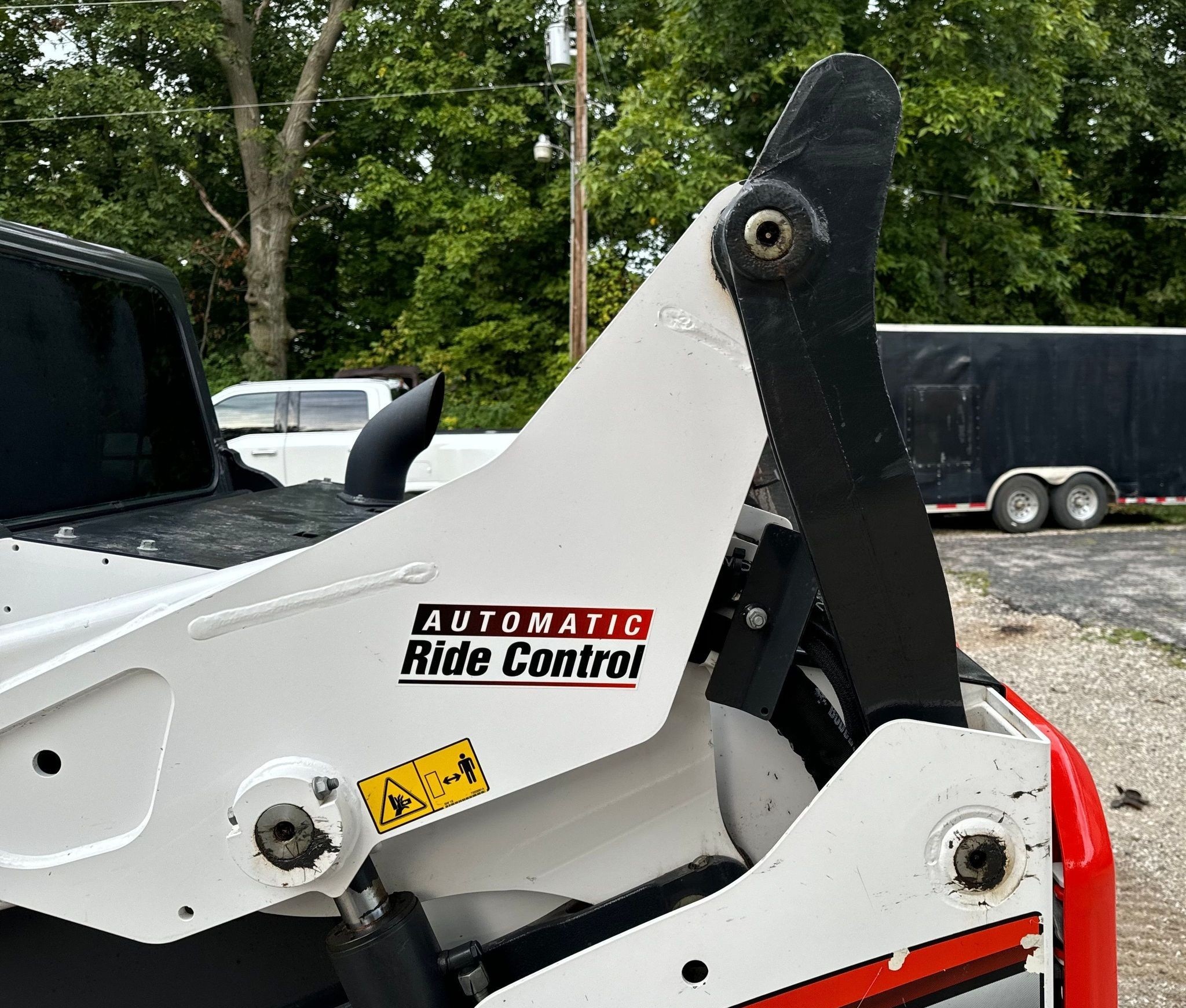 gallery 2022 Bobcat T76 R-Series tracked skid steer loader