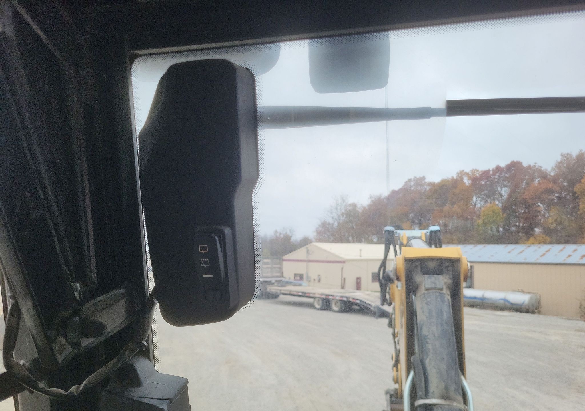 gallery 2018 Caterpillar 420F2 backhoe