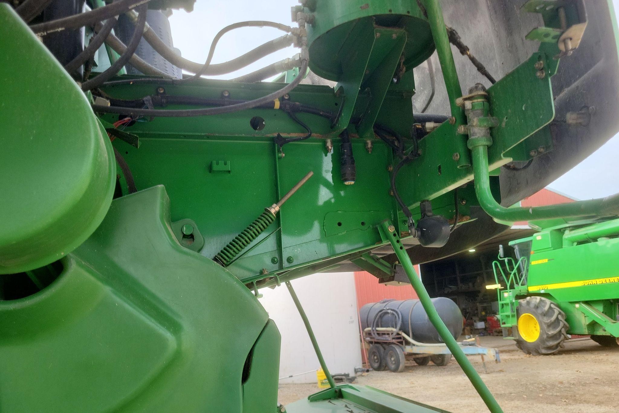 gallery 2008 John Deere 9770 STS RWA combine