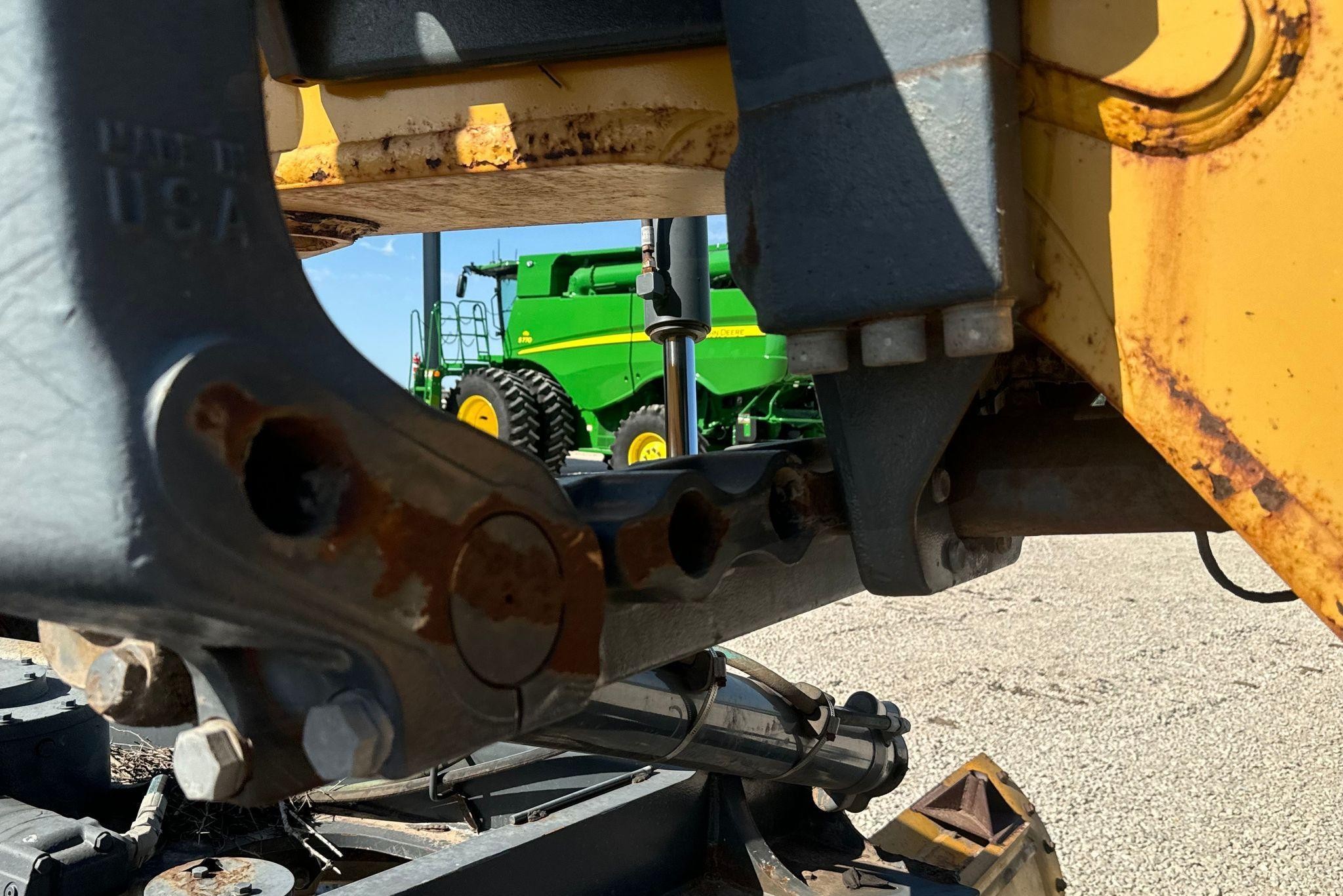 gallery 2013 John Deere 772G motor grader