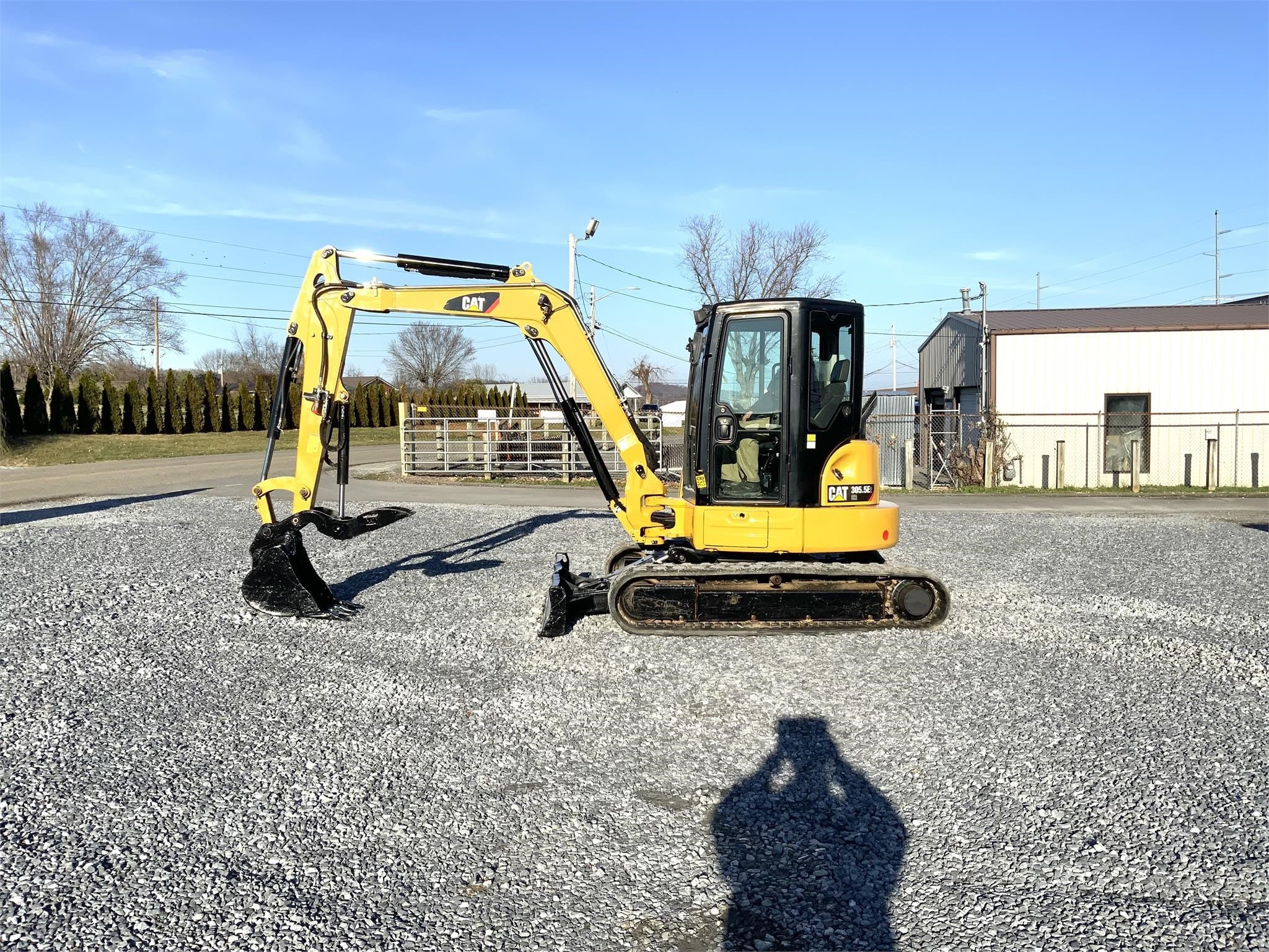 gallery 2017 CATERPILLAR 305.5E2 CR