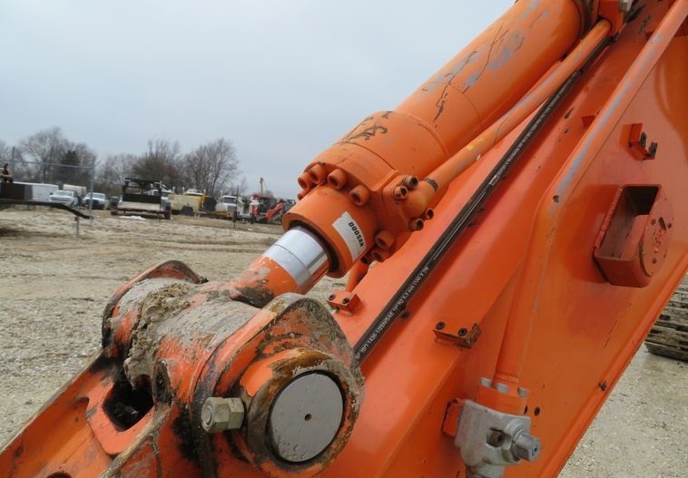 gallery 2014 Doosan DX225LC-3 excavator