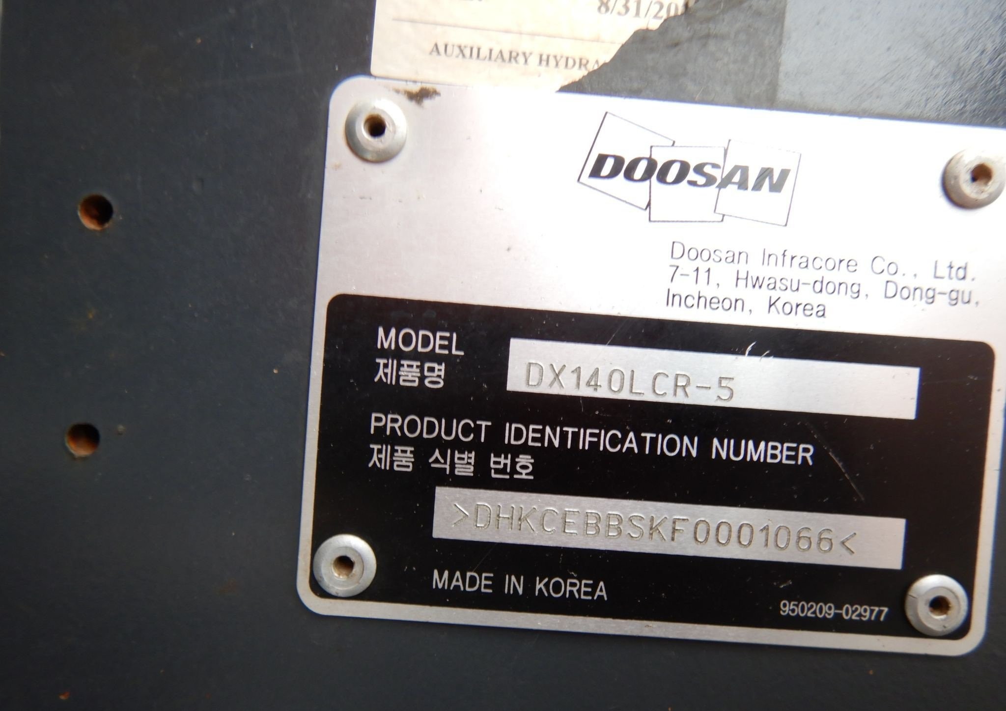 gallery 2014 Doosan DX140LCR excavator
