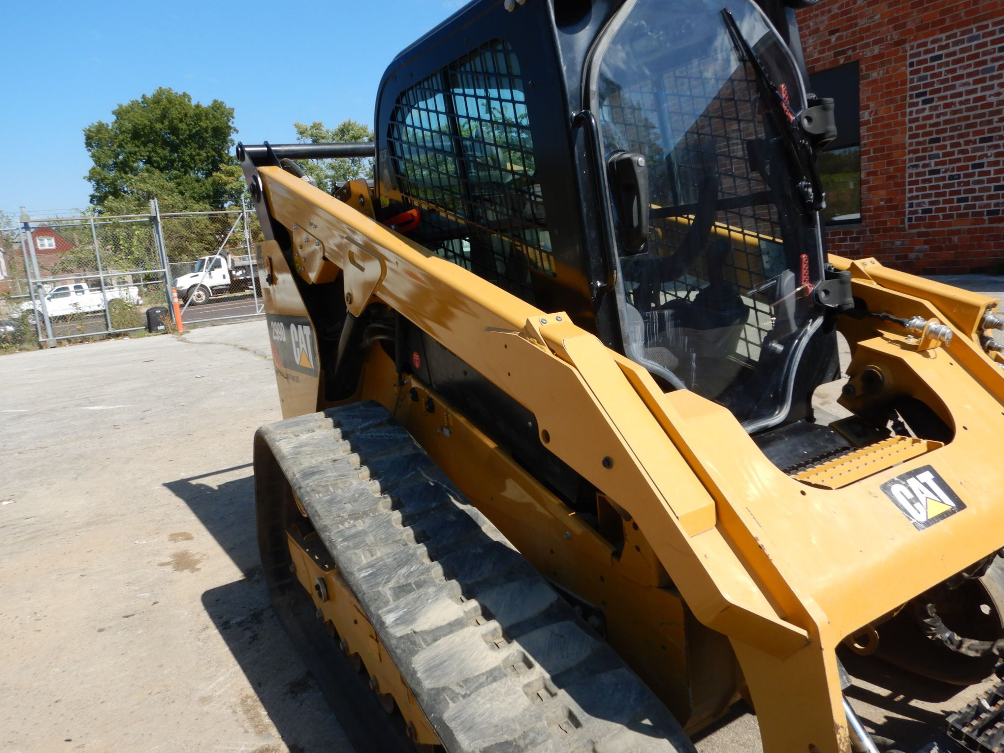 gallery 2018 Caterpillar 299D2 skid steer