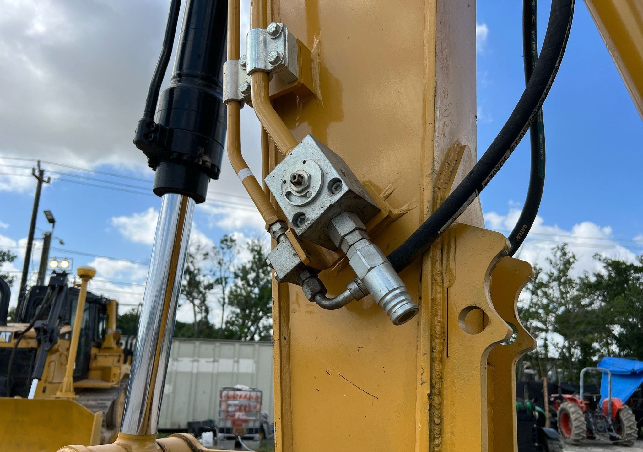 gallery 2020 Caterpillar 313F L excavator