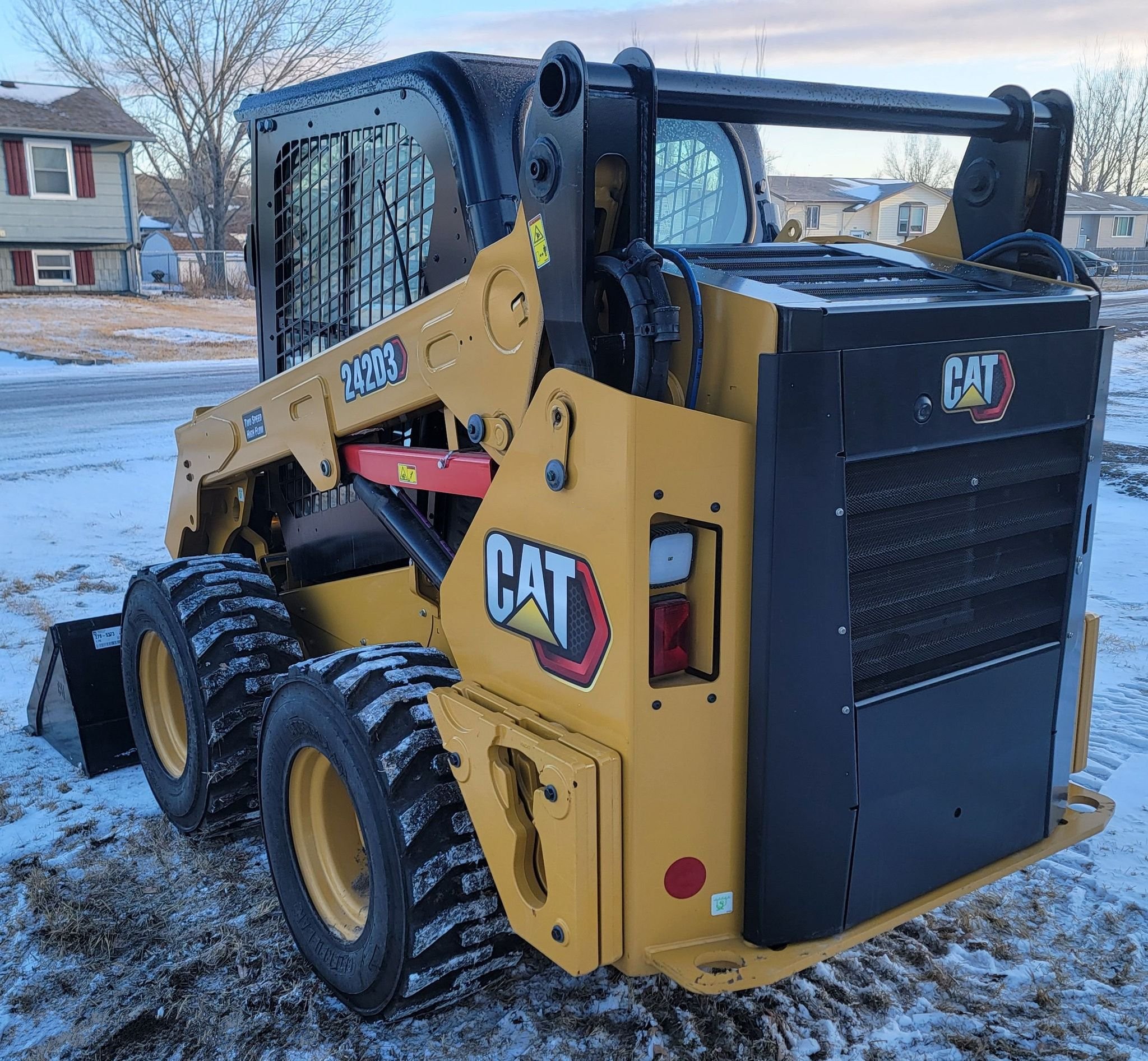gallery 2021 Caterpillar 242D3 skid steer loader