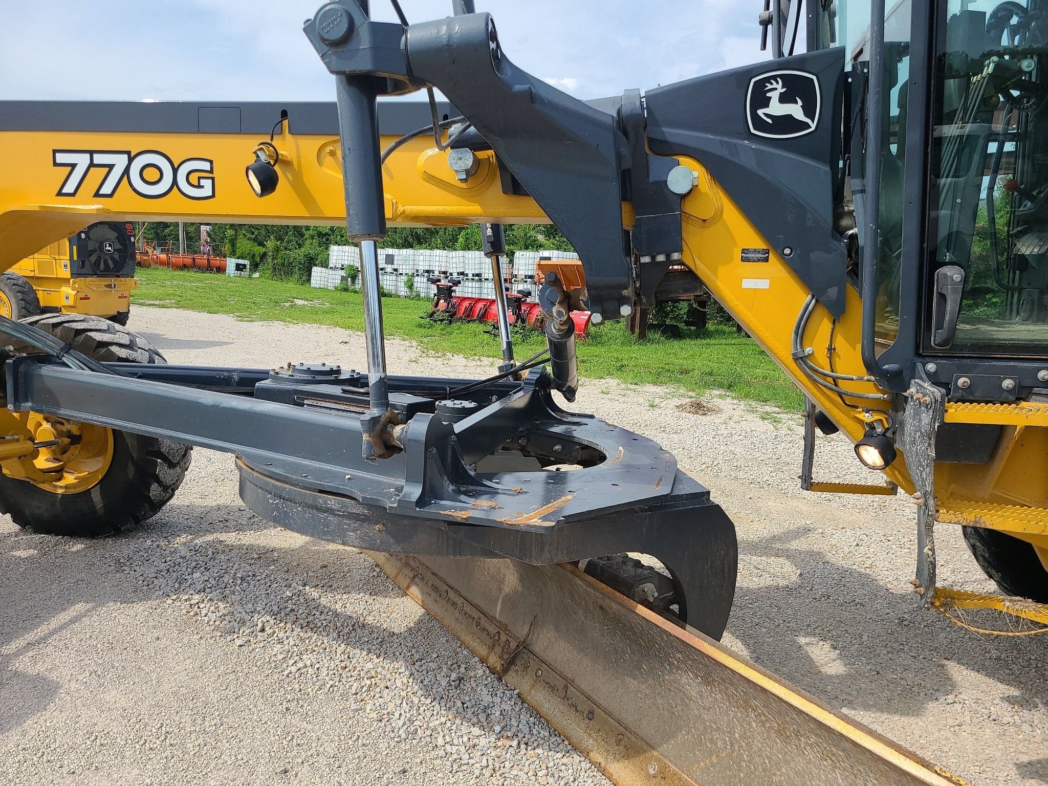 gallery 2016 John Deere 770G motor grader