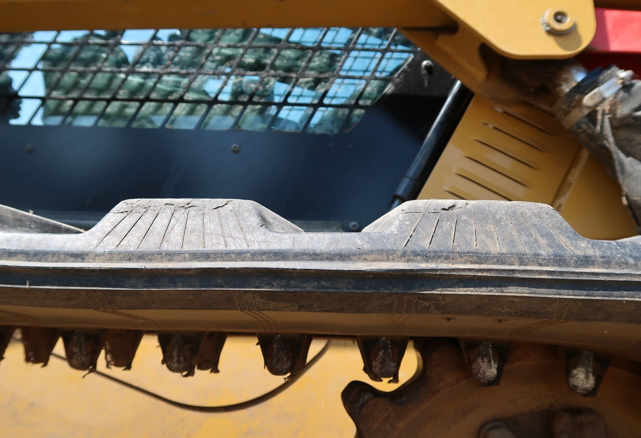 gallery 2017 Caterpillar 299D2 XHP skid steer loader
